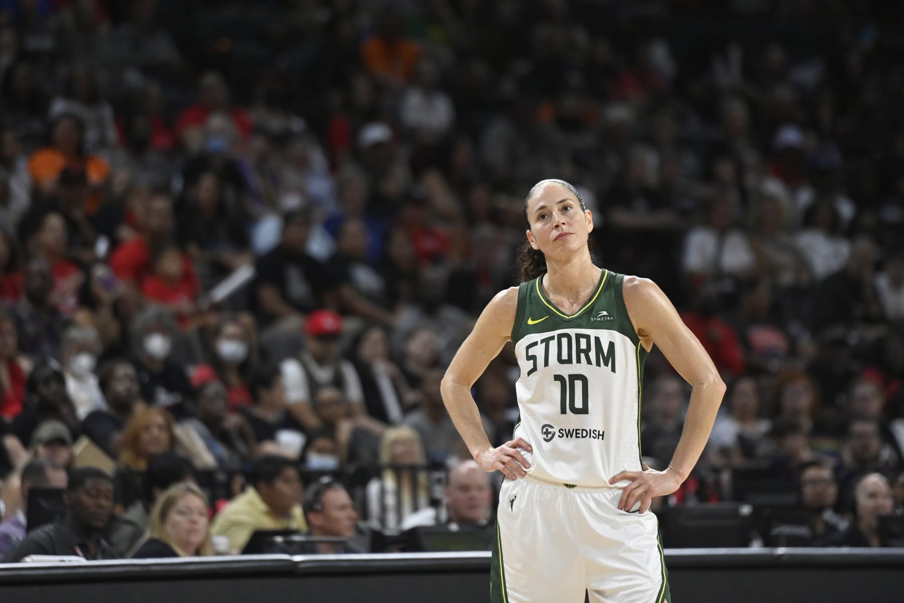 LAS VEGAS, NV - AUGUST 14: Sue Bird #10 of the Seattle Storm looks on during the game against the Las Vegas Aces on August 14, 2022 at  Michelob ULTRA Arena in Las Vegas, Nevada. NOTE TO USER: User expressly acknowledges and agrees that, by downloading and or using this photograph, User is consenting to the terms and conditions of the Getty Images License Agreement. Mandatory Copyright Notice: Copyright 2022 NBAE (Photo by David Becker/NBAE via Getty Images)