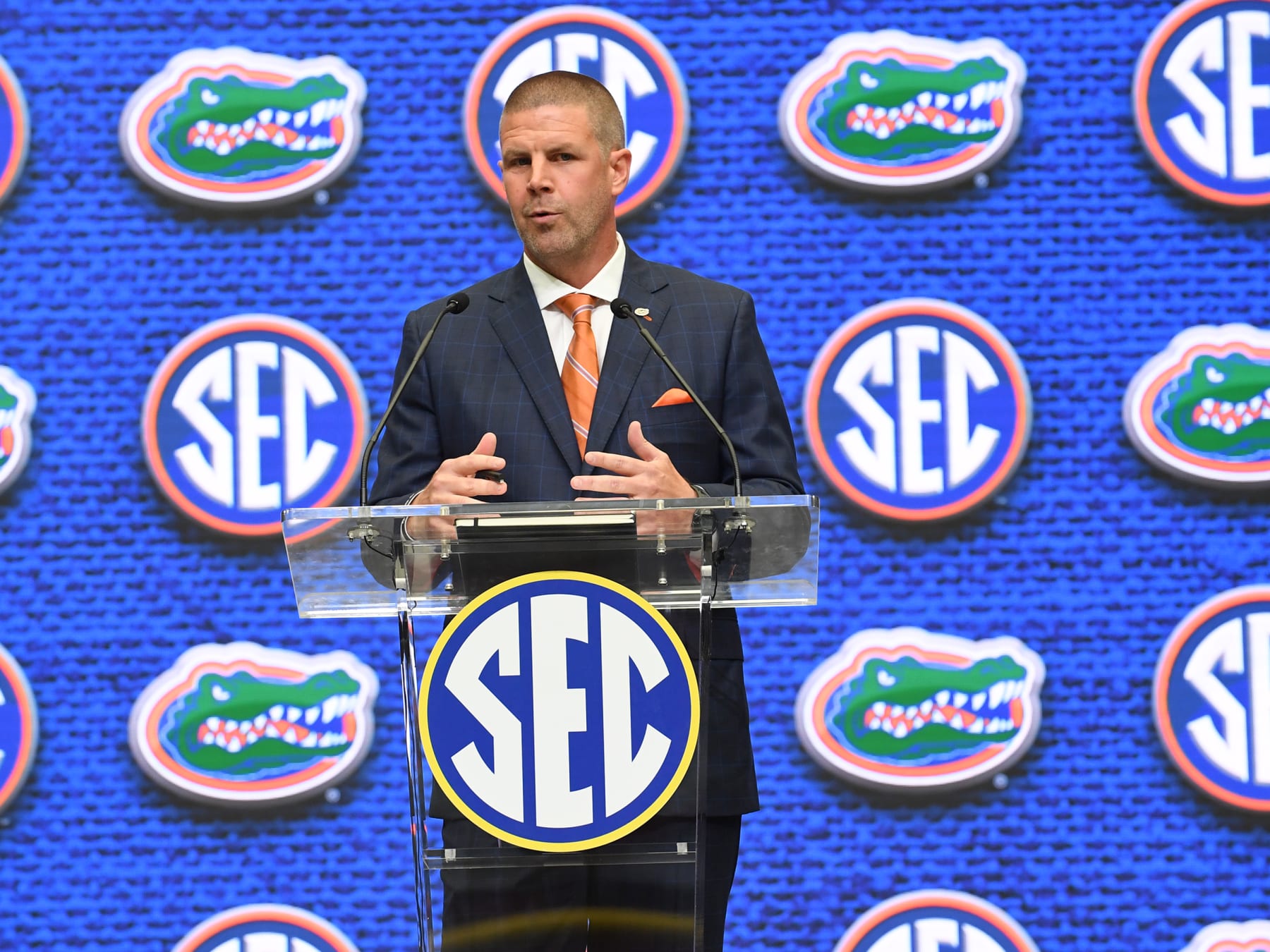ATLANTA, GA - JULY 20: Florida Gators Head Coach Billy Napier addresses the media during the SEC Football Kickoff Media Days on July 20, 2022, at the College Football Hall of Fame in Atlanta, GA.(Photo by Jeffrey Vest/Icon Sportswire via Getty Images)