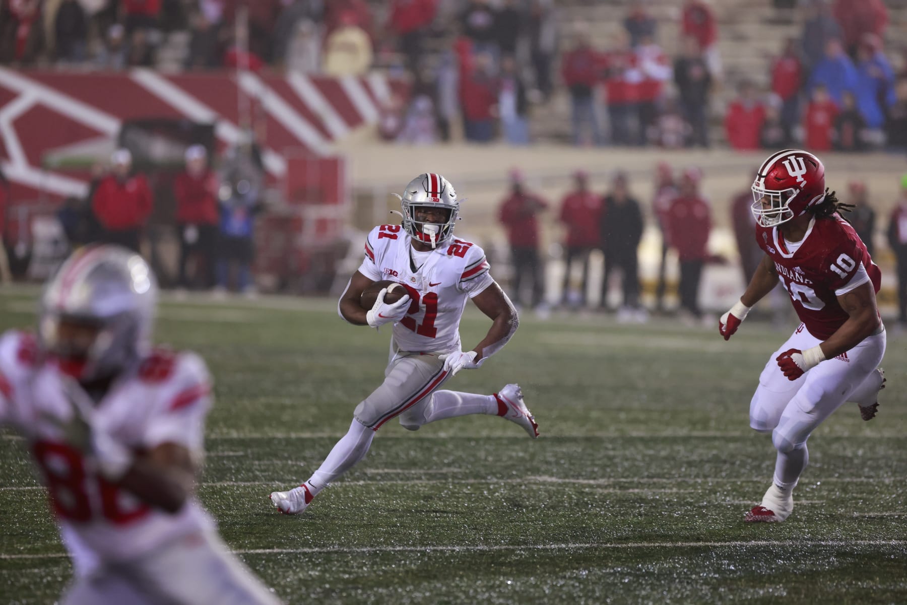 BLOOMINGTON, INDIANA, UNITED STATES - 2021/10/23: Ohio State Buckeyes running back Evan Pryor (21) in action during the National Collegiate Athletic Association (NCAA) football game between Indiana University and Ohio State at Memorial Stadium.
Final score; Ohio State 54:7 Indiana University. (Photo by Jeremy Hogan/SOPA Images/LightRocket via Getty Images)