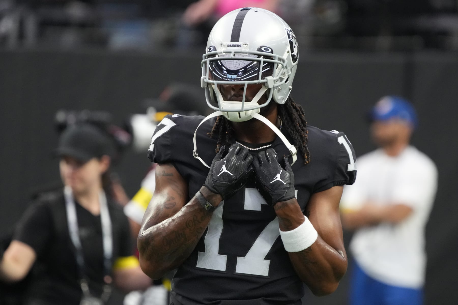 Las Vegas Raiders wide receiver Davante Adams (17) during the first half of an NFL preseason football game against the Minnesota Vikings, Sunday, Aug. 14, 2022, in Las Vegas. (AP Photo/Rick Scuteri)