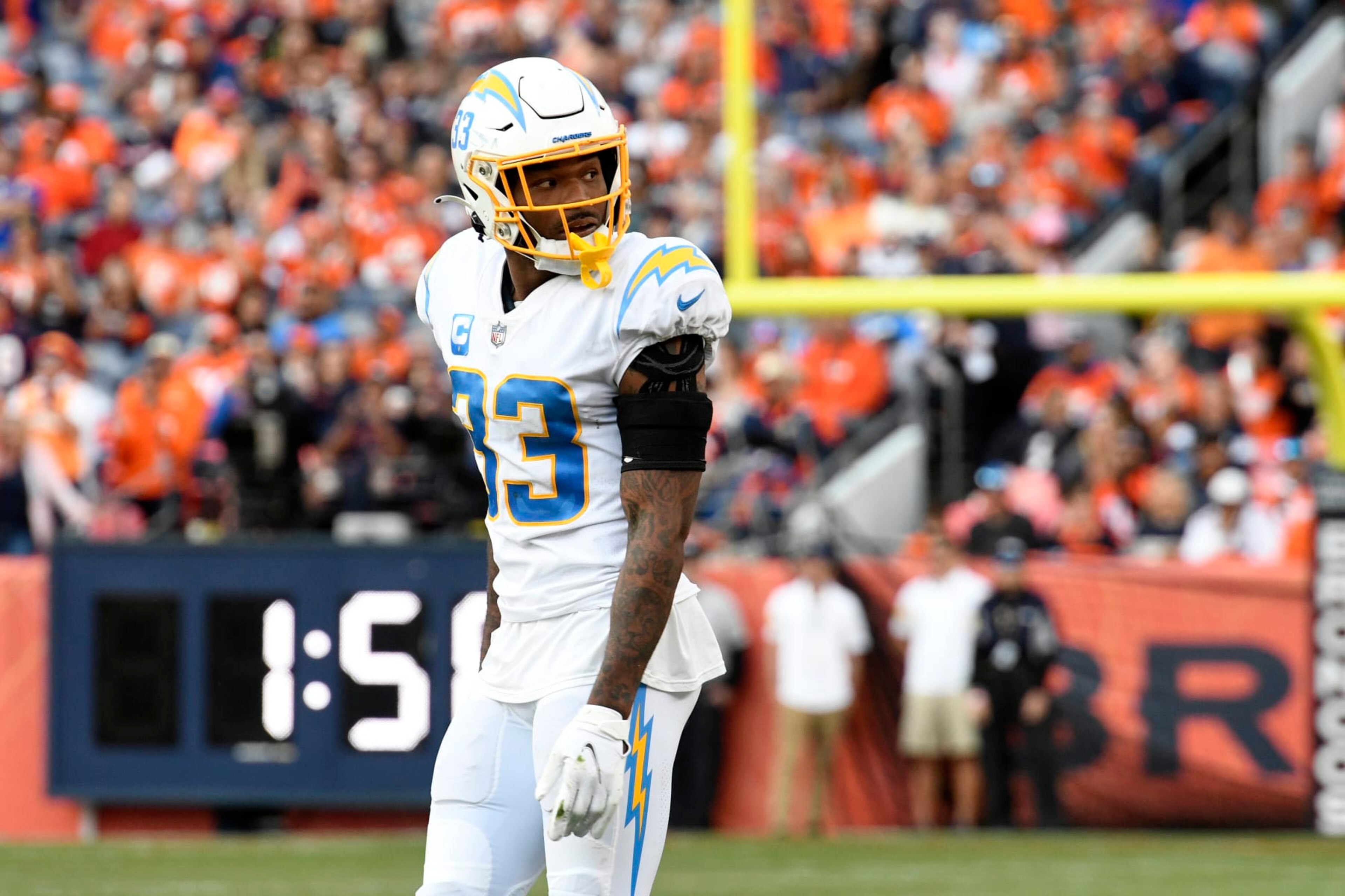 DENVER, CO - NOVEMBER 28: Los Angeles Chargers Safety Derwin James (33) looks to the sideline during the NFL game between the Los Angeles Chargers and the Denver Broncos on November 28, 2021, at Empower Field at Mile High in Denver, Colorado. (Photo by Michael Allio/Icon Sportswire via Getty Images) DENVER, CO - NOVEMBER 28: Los Angeles Chargers Safety Derwin James (33) looks to the sideline during the NFL game between the Los Angeles Chargers and the Denver Broncos on November 28, 2021, at Empower Field at Mile High in Denver, Colorado. (Photo by Michael Allio/Icon Sportswire via Getty Images)