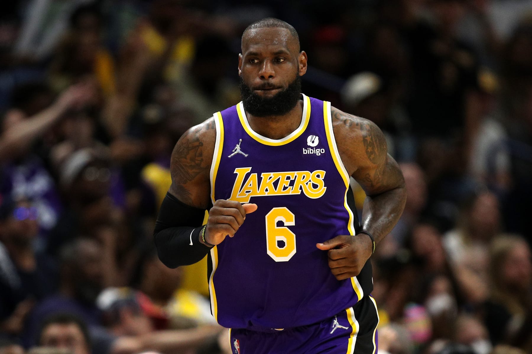 NEW ORLEANS, LOUISIANA - MARCH 27: LeBron James #6 of the Los Angeles Lakers stands on teh courrt prior to the start of an NBA game against the New Orleans Pelicans at Smoothie King Center on March 27, 2022 in New Orleans, Louisiana. NOTE TO USER: User expressly acknowledges and agrees that, by downloading and or using this photograph, User is consenting to the terms and conditions of the Getty Images License Agreement. (Photo by Sean Gardner/Getty Images)