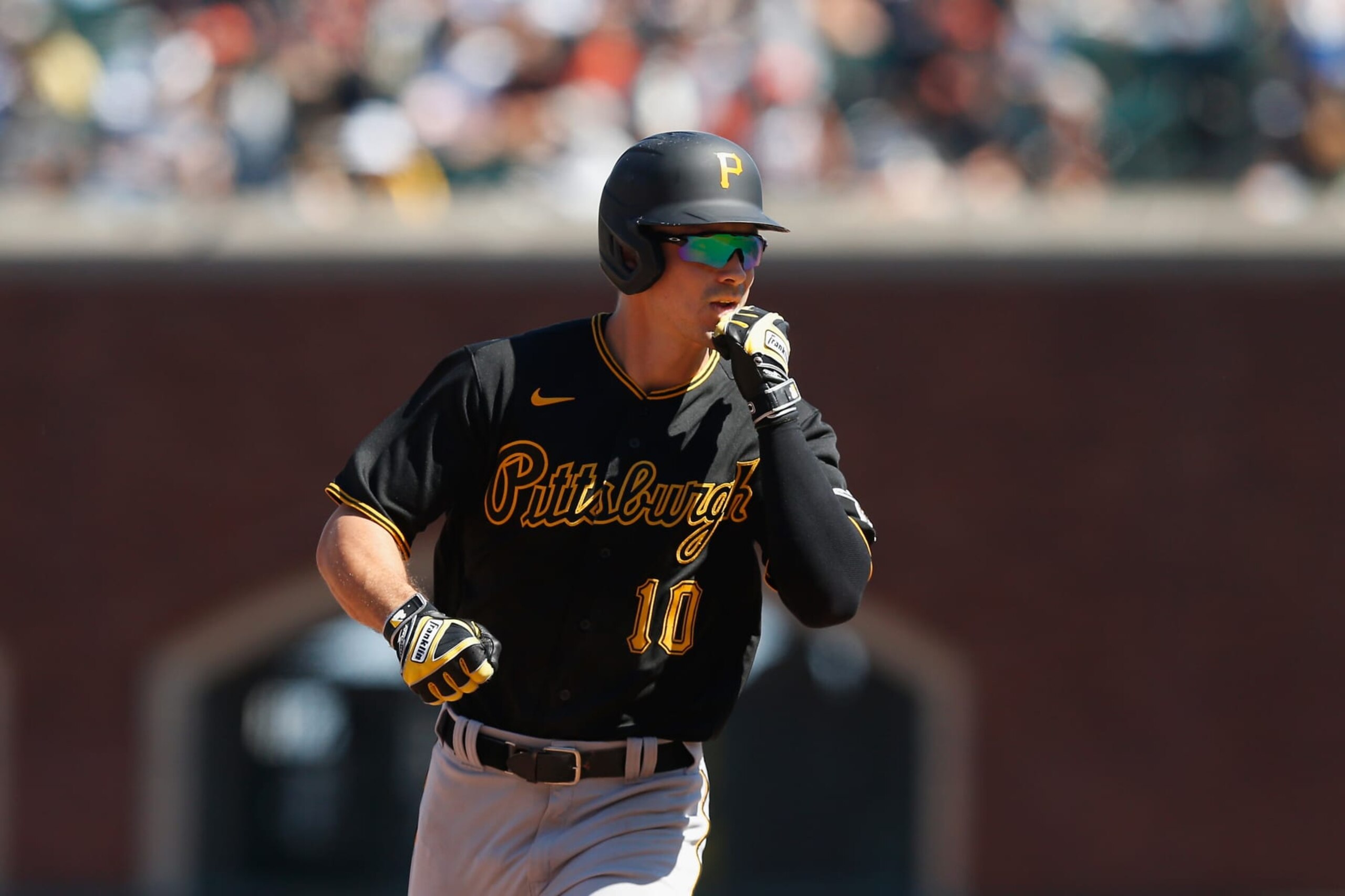 SAN FRANCISCO, CALIFORNIA - AUGUST 14: Bryan Reynolds #10 of the Pittsburgh Pirates reacts as he rounds the bases after hitting a three-run home run in the top of the seventh inning against the San Francisco Giants at Oracle Park on August 14, 2022 in San Francisco, California. (Photo by Lachlan Cunningham/Getty Images) SAN FRANCISCO, CALIFORNIA - AUGUST 14: Bryan Reynolds #10 of the Pittsburgh Pirates reacts as he rounds the bases after hitting a three-run home run in the top of the seventh inning against the San Francisco Giants at Oracle Park on August 14, 2022 in San Francisco, California. (Photo by Lachlan Cunningham/Getty Images)
