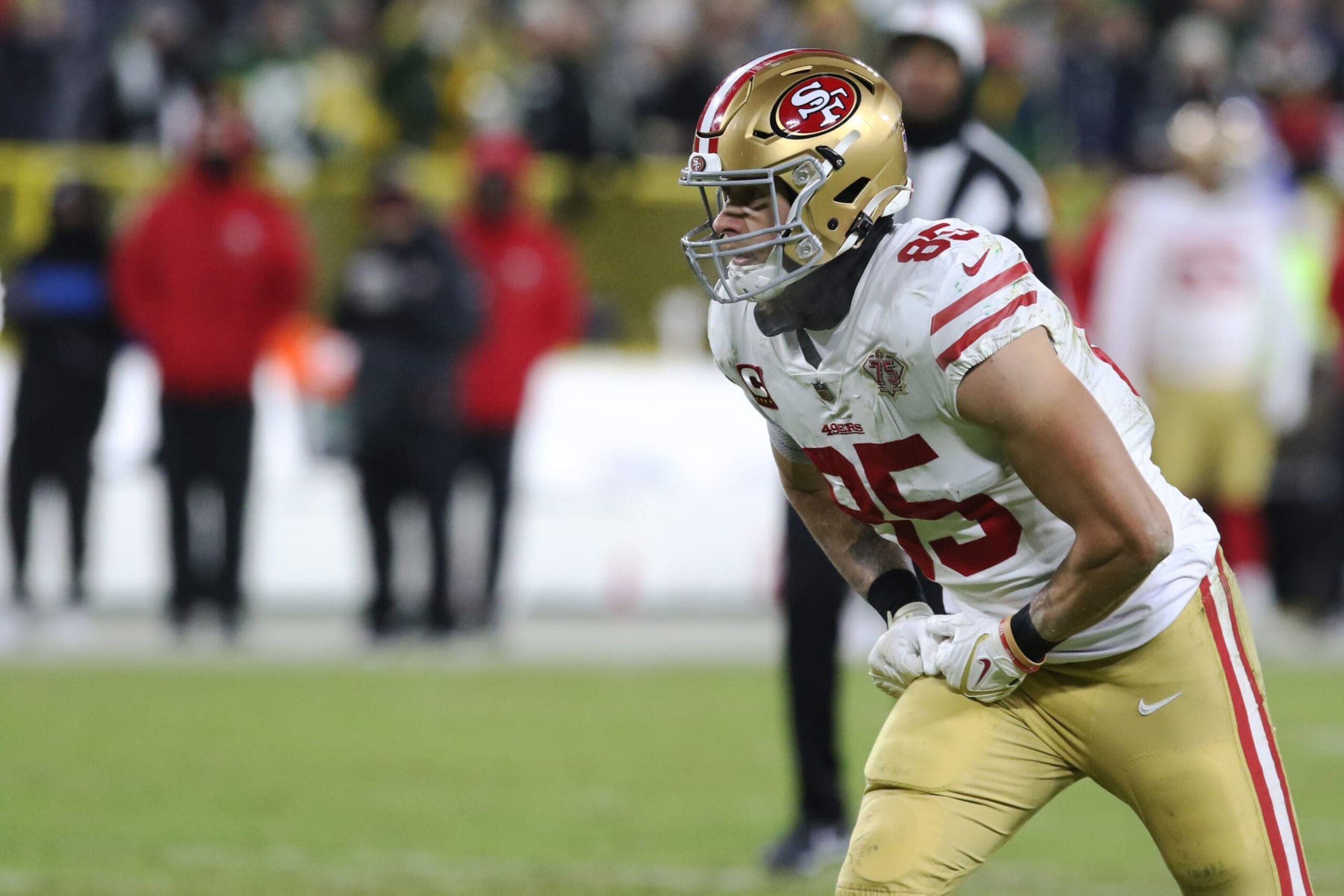 GREEN BAY, WI - JANUARY 22: San Francisco 49ers tight end George Kittle (85) lines up during the NFC Divisional playoff game between the Green Bay Packers and the San Francisco 49ers at Lambeau Field on January 22, 2022, in Green Bay, WI. (Photo by Larry Radloff/Icon Sportswire via Getty Images)