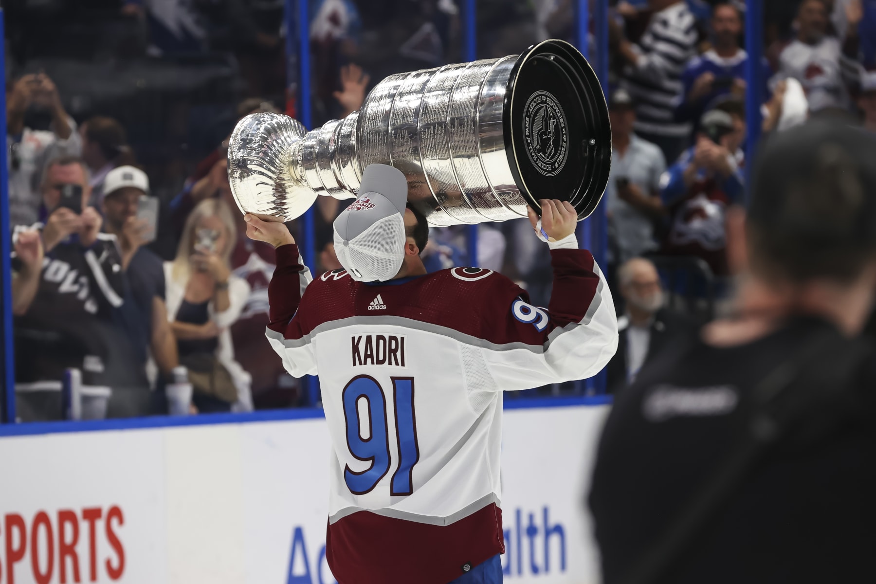 TAMPA, FL - JUNE 26: Nazem Kadri #91 and the Colorado Avalanche celebrate winning the Stanley Cup after Game Six of the 2022 Stanley Cup Final at Amalie Arena on June 26, 2022 in Tampa, Florida. The Avalanche defeated the Lightning four games to two. (Photo by Mark LoMoglio/NHLI via Getty Images)