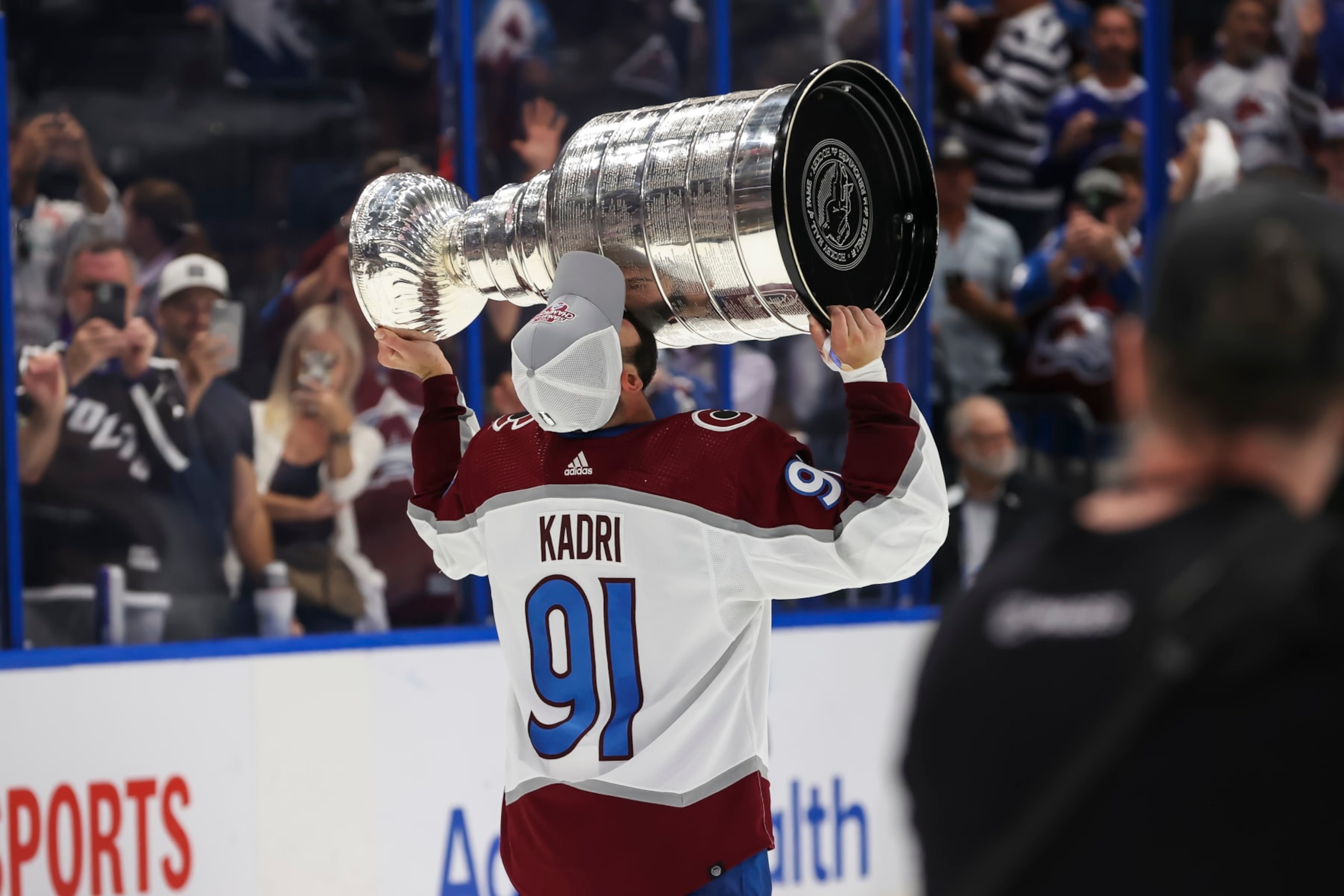 TAMPA, FL - JUNE 26: Nazem Kadri #91 and the Colorado Avalanche celebrate winning the Stanley Cup after Game Six of the 2022 Stanley Cup Final at Amalie Arena on June 26, 2022 in Tampa, Florida. The Avalanche defeated the Lightning four games to two. (Photo by Mark LoMoglio/NHLI via Getty Images)