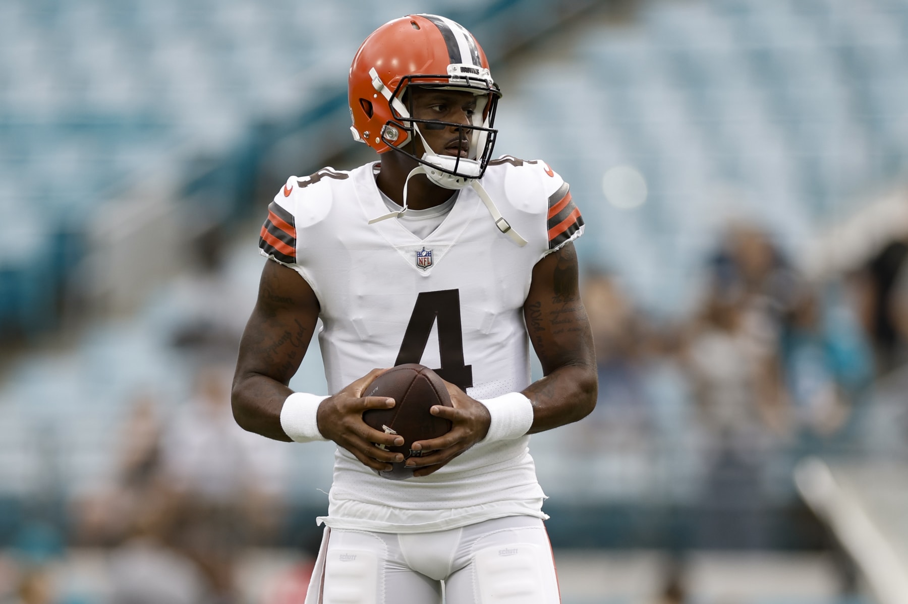 JACKSONVILLE, FL - AUGUST 12: Cleveland Browns quarterback Deshaun Watson (4) throws a pass during the game between the Cleveland Browns and the Jacksonville Jaguars on August 12, 2022 at TIAA Bank Field in Jacksonville, Fl. (Photo by David Rosenblum/Icon Sportswire via Getty Images)