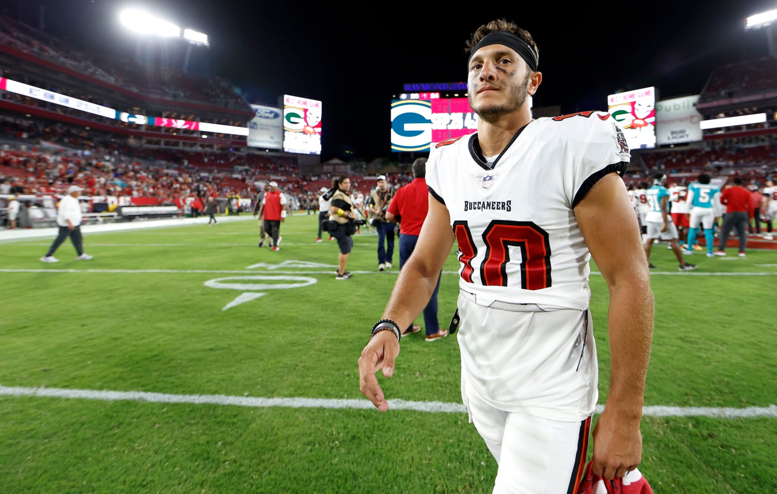 TAMPA, FLORIDA - AUGUST 13: Scotty Miller #10 of the Tampa Bay Buccaneers walk off the field following a preseason game against the Miami Dolphins at Raymond James Stadium on August 13, 2022 in Tampa, Florida. (Photo by Mike Ehrmann/Getty Images) TAMPA, FLORIDA - AUGUST 13: Scotty Miller #10 of the Tampa Bay Buccaneers walk off the field following a preseason game against the Miami Dolphins at Raymond James Stadium on August 13, 2022 in Tampa, Florida. (Photo by Mike Ehrmann/Getty Images)