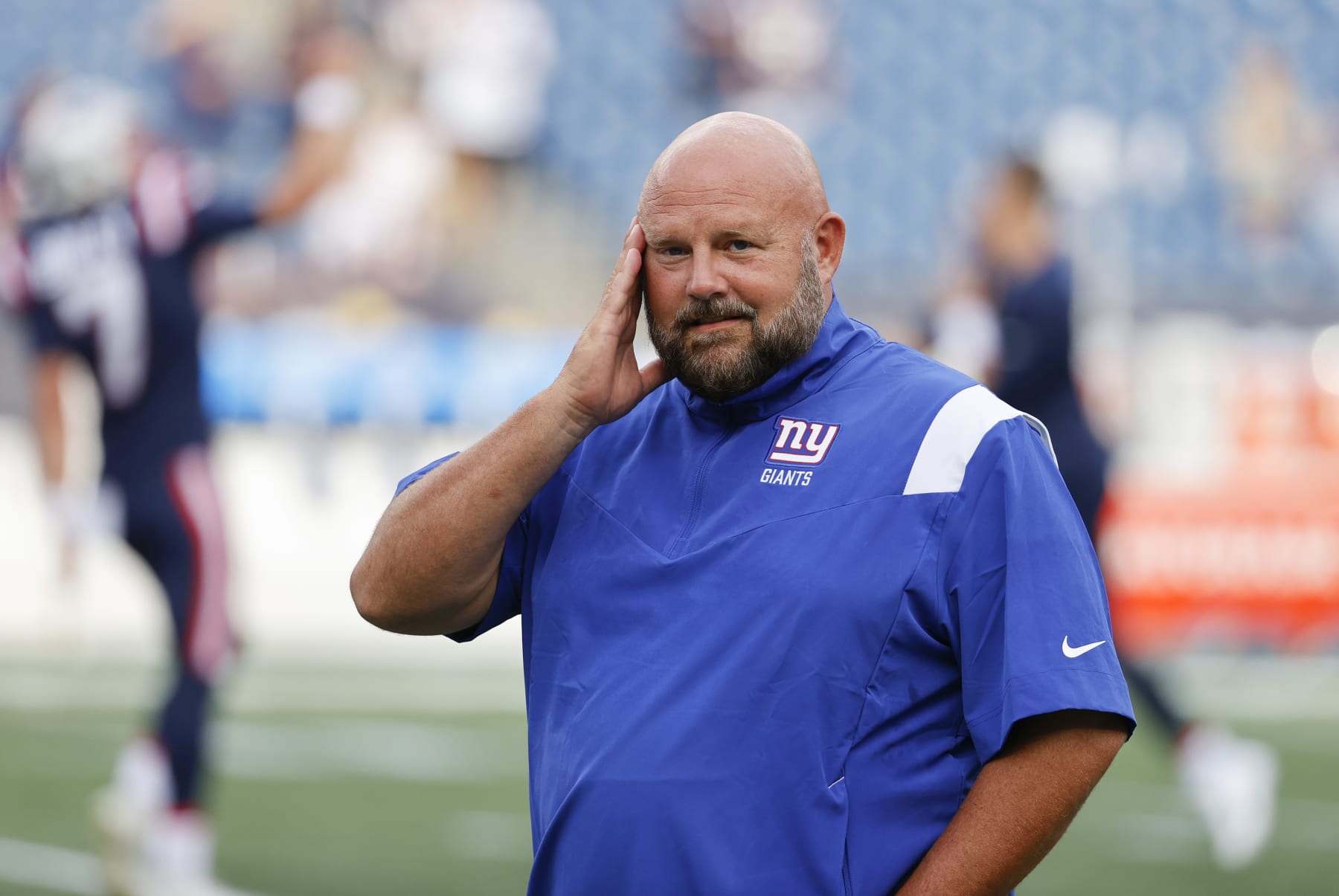 FOXBOROUGH, MA - AUGUST 11: New York Giants head coach Brian Daboll in warm up before an NFL preseason game between the New England Patriots and the New York Giants on August 11, 2022, at Gillette Stadium in Foxborough, Massachusetts. (Photo by Fred Kfoury III/Icon Sportswire via Getty Images)