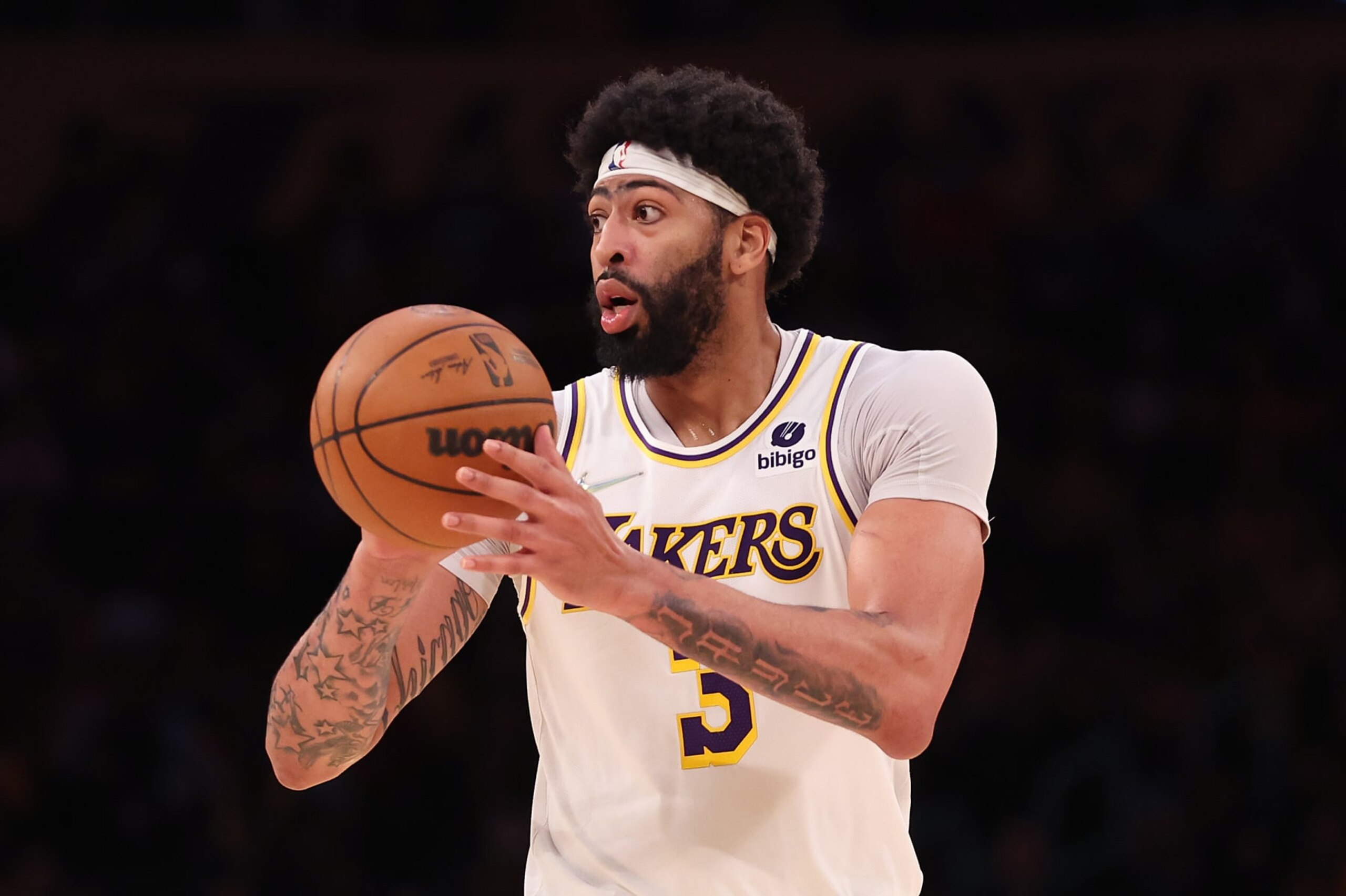 LOS ANGELES, CALIFORNIA - APRIL 03: Anthony Davis #3 of the Los Angeles Lakers looks on after being defeated by the Denver Nuggets 129-118 in a game at Crypto.com Arena on April 03, 2022 in Los Angeles, California. NOTE TO USER: User expressly acknowledges and agrees that, by downloading and/or using this Photograph, user is consenting to the terms and conditions of the Getty Images License Agreement. Mandatory Copyright Notice: Copyright 2022 NBAE (Photo by Sean M. Haffey/Getty Images) LOS ANGELES, CALIFORNIA - APRIL 03: Anthony Davis #3 of the Los Angeles Lakers looks on after being defeated by the Denver Nuggets 129-118 in a game at Crypto.com Arena on April 03, 2022 in Los Angeles, California. NOTE TO USER: User expressly acknowledges and agrees that, by downloading and/or using this Photograph, user is consenting to the terms and conditions of the Getty Images License Agreement. Mandatory Copyright Notice: Copyright 2022 NBAE (Photo by Sean M. Haffey/Getty Images)