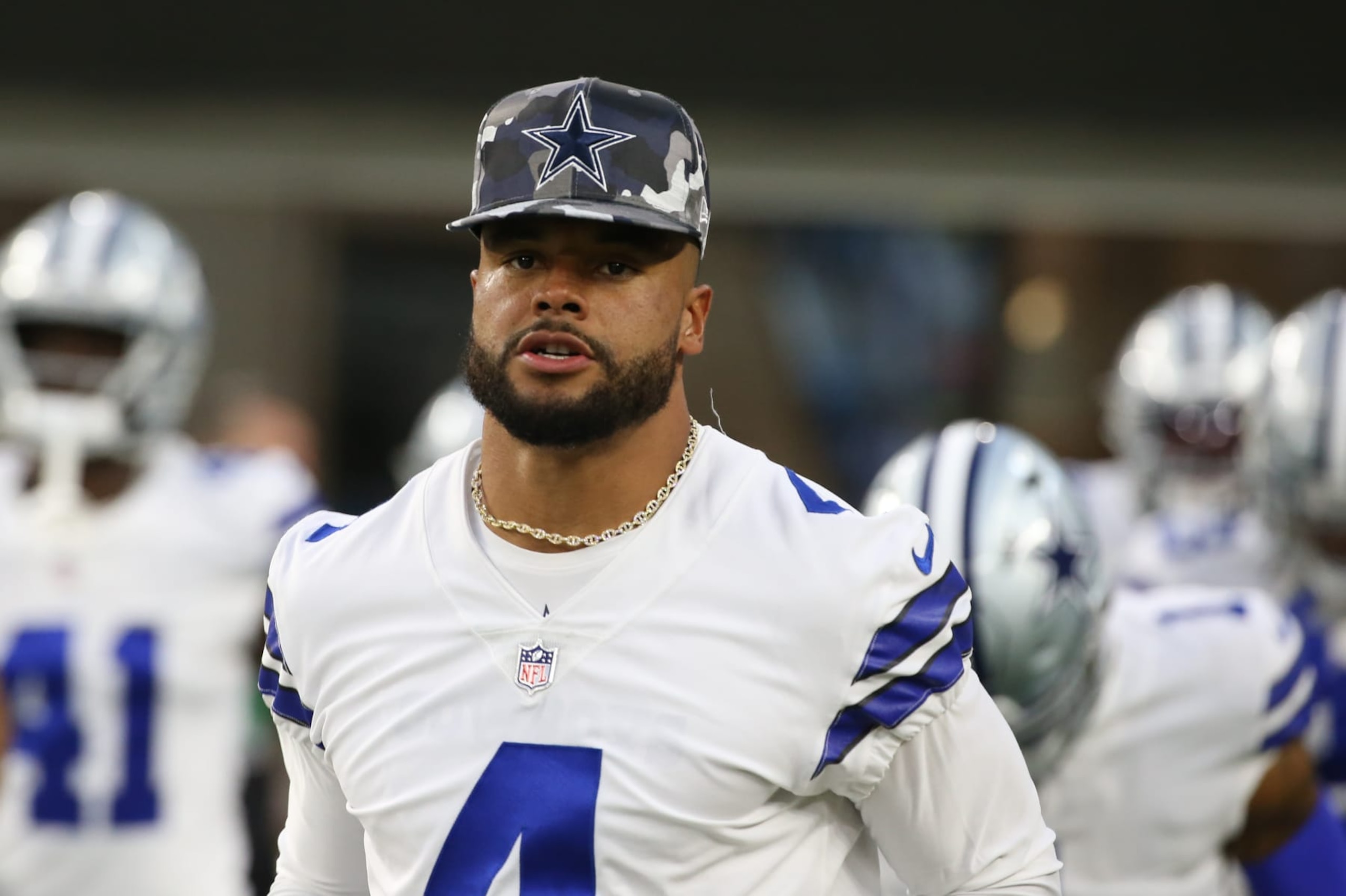INGLEWOOD, CA - AUGUST 20: Dallas Cowboys quarterback Dak Prescott (4) during the NFL preseason game between the Dallas Cowboys and the Los Angeles Chargers on August 20, 2022, at SoFi Stadium in Inglewood, CA. (Photo by Jevone Moore/Icon Sportswire via Getty Images)