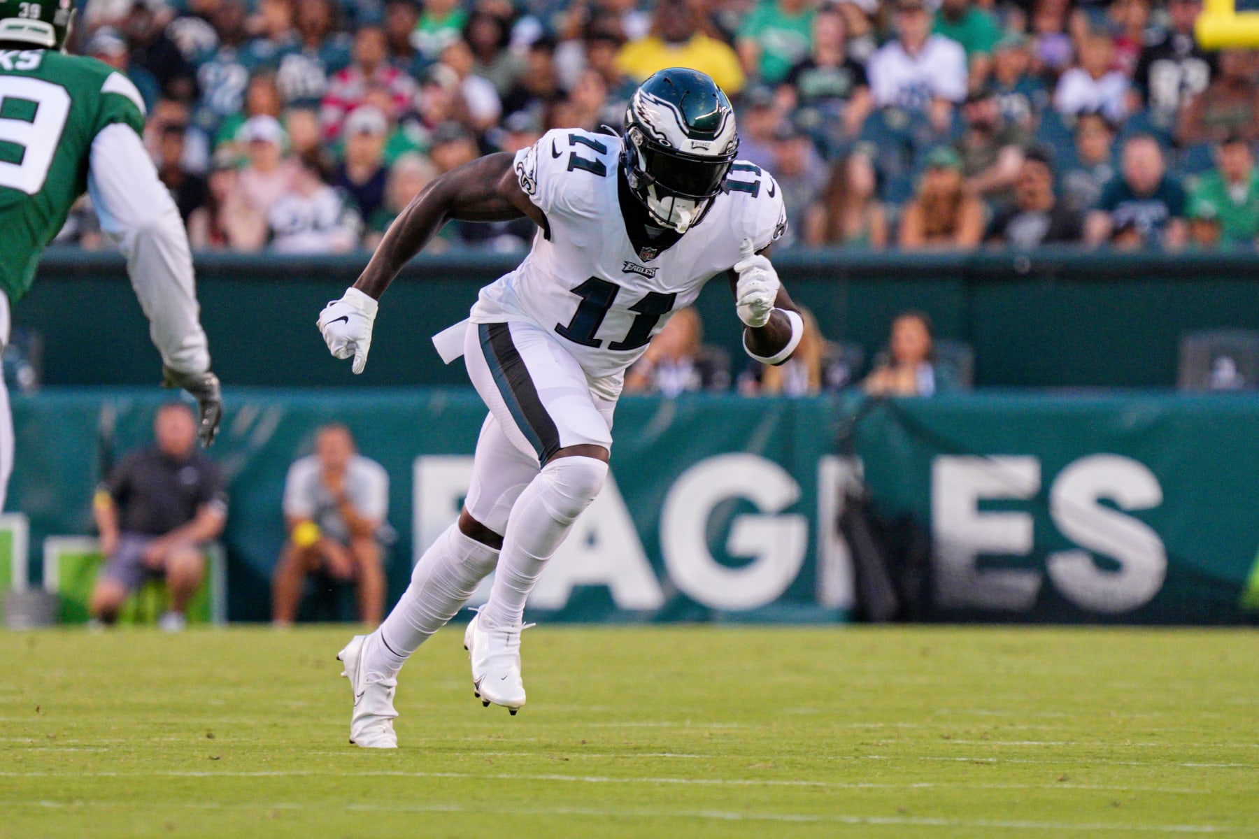 PHILADELPHIA, PA - AUGUST 12: Philadelphia Eagles wide receiver AJ  Brown (11) runs a route during pre-season game between the New York Jets and the Philadelphia Eagles on August 12, 2022 at Lincoln Financial Field in Philadelphia PA. (Photo by Andy Lewis/Icon Sportswire via Getty Images)