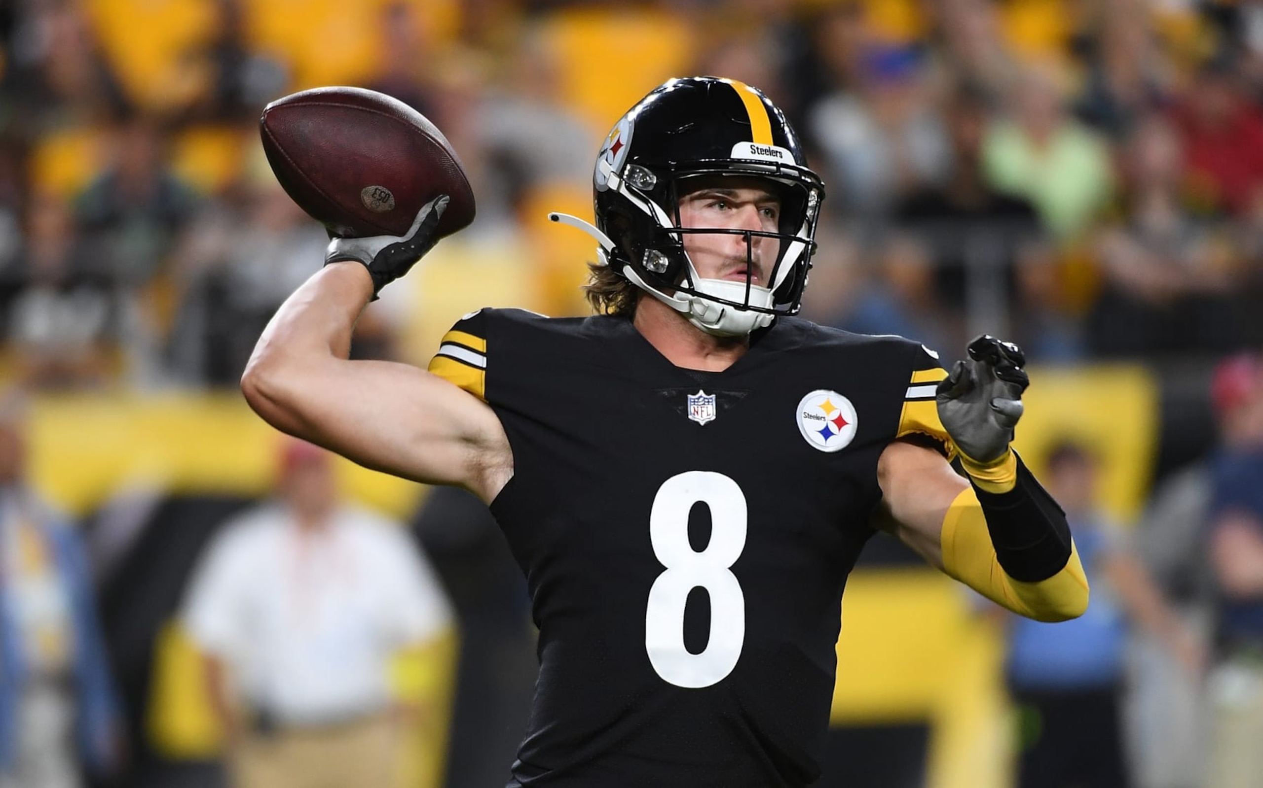 PITTSBURGH, PA - AUGUST 13: Kenny Pickett #8 of the Pittsburgh Steelers in action during a preseason game against the Seattle Seahawks at Acrisure Stadium on August 13, 2022 in Pittsburgh, Pennsylvania. (Photo by Justin Berl/Getty Images)