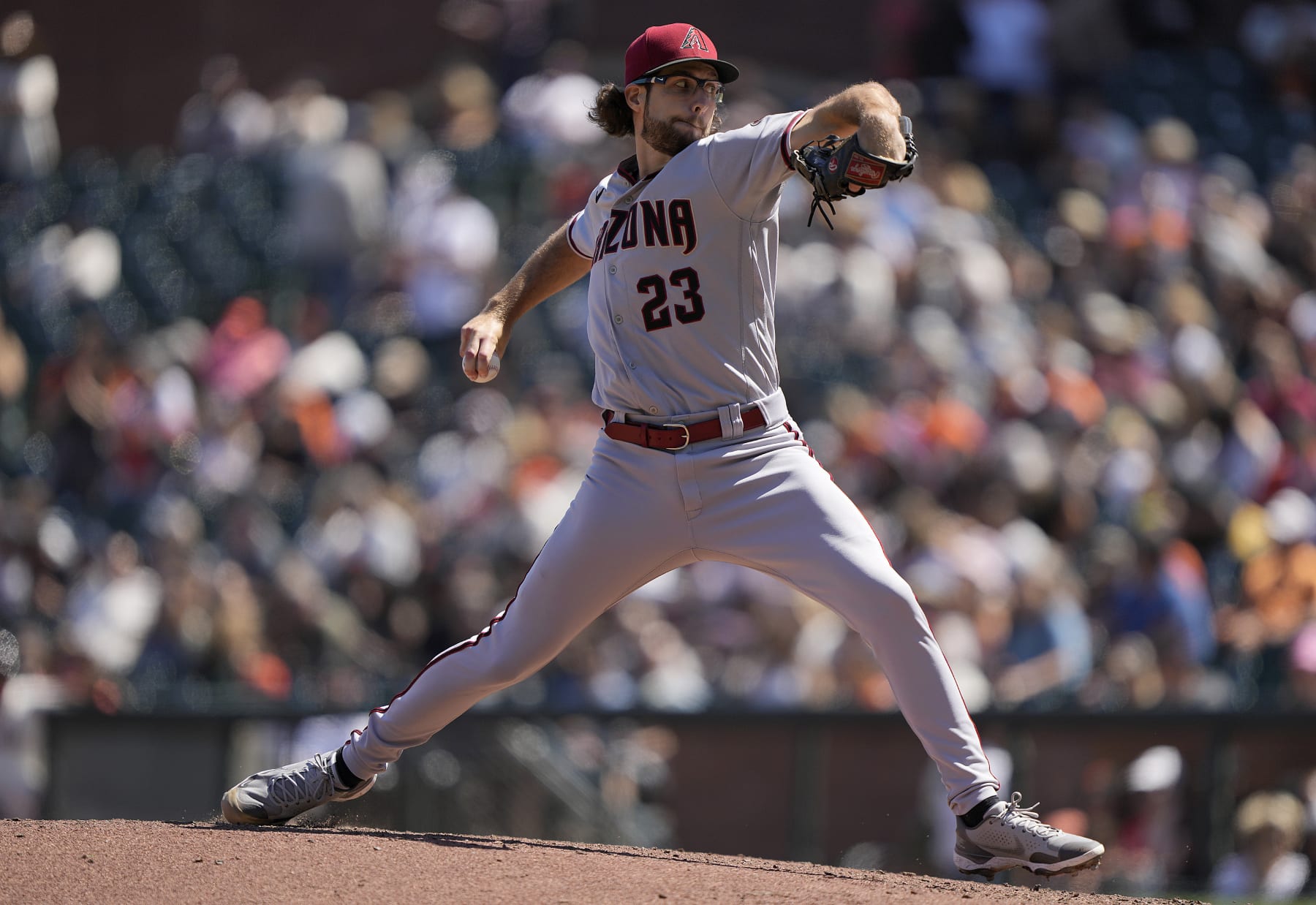 SAN FRANCISCO, CALIFORNIA - AUGUST 18: Zac Gallen #23 of the Arizona Diamondbacks pitches against the San Francisco Giants in the bottom of the seventh inning at Oracle Park on August 18, 2022 in San Francisco, California. (Photo by Thearon W. Henderson/Getty Images)