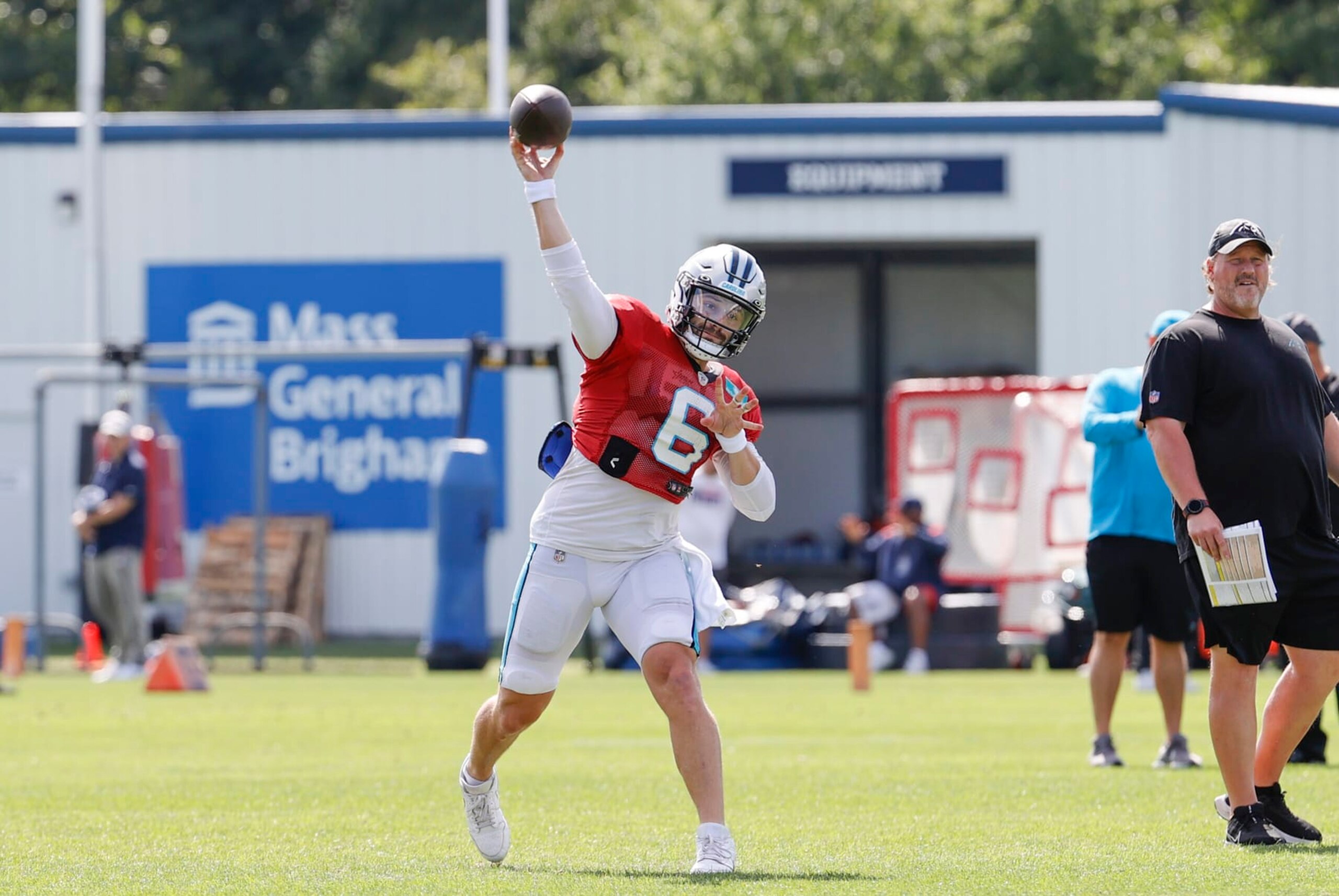 FOXBOROUGH, MA - AUGUST 16: Carolina Panthers quarterback Baker Mayfield (6) airs it out during a joint practice between the New England Patriots and the Carolina Panthers on August 16, 2022, at the Patriots Practice Facility at Gillette Stadium in Foxborough, Massachusetts. (Photo by Fred Kfoury III/Icon Sportswire via Getty Images) FOXBOROUGH, MA - AUGUST 16: Carolina Panthers quarterback Baker Mayfield (6) airs it out during a joint practice between the New England Patriots and the Carolina Panthers on August 16, 2022, at the Patriots Practice Facility at Gillette Stadium in Foxborough, Massachusetts. (Photo by Fred Kfoury III/Icon Sportswire via Getty Images)
