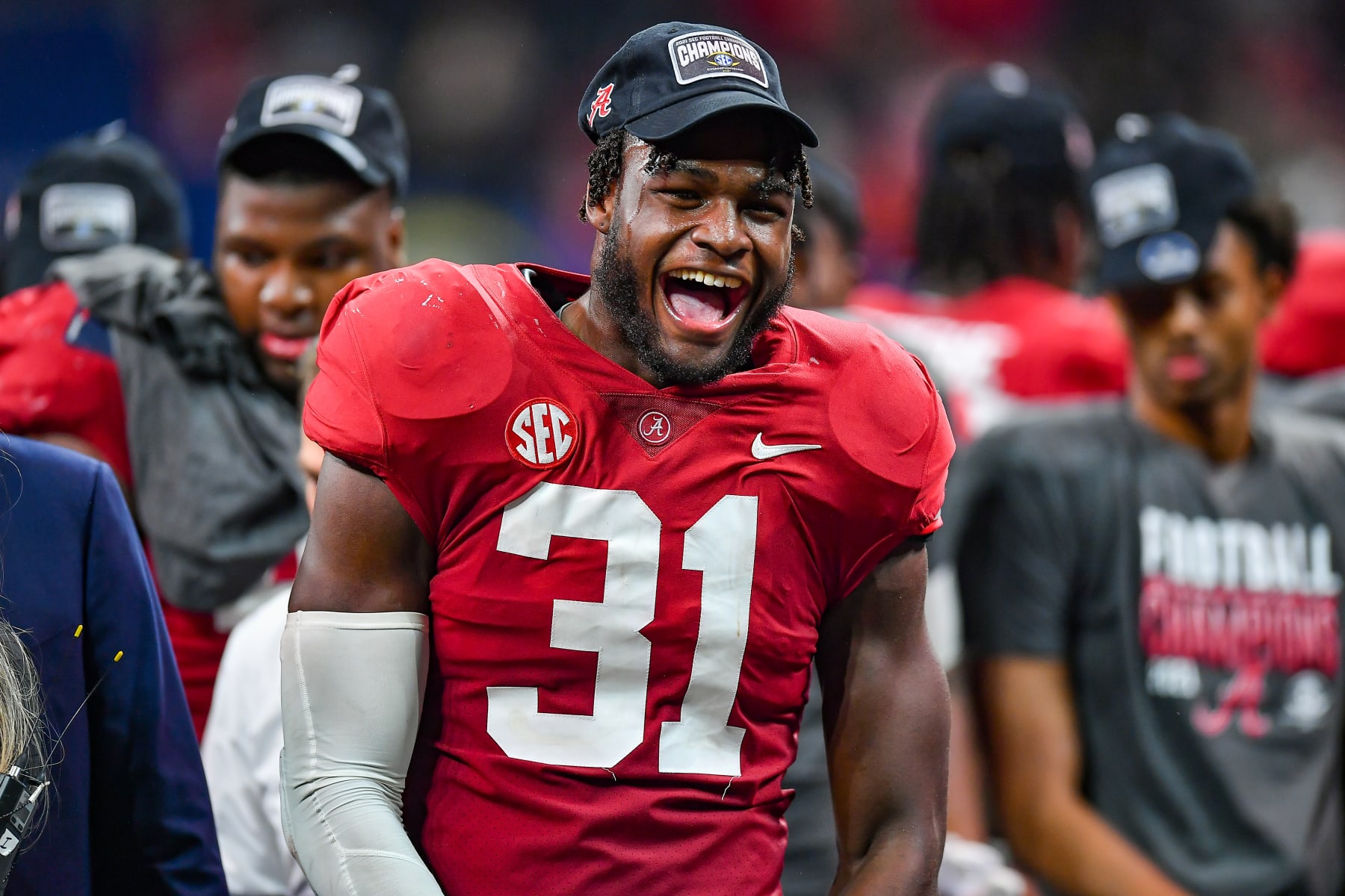 ATLANTA, GA  DECEMBER 04:  Alabama linebacker Will Anderson Jr. (31) reacts following the conclusion of the SEC Championship college football game between the Alabama Crimson Tide and Georgia Bulldogs on December 4th, 2021 at Mercedes Benz Stadium in Atlanta, GA.  (Photo by Rich von Biberstein/Icon Sportswire via Getty Images)
