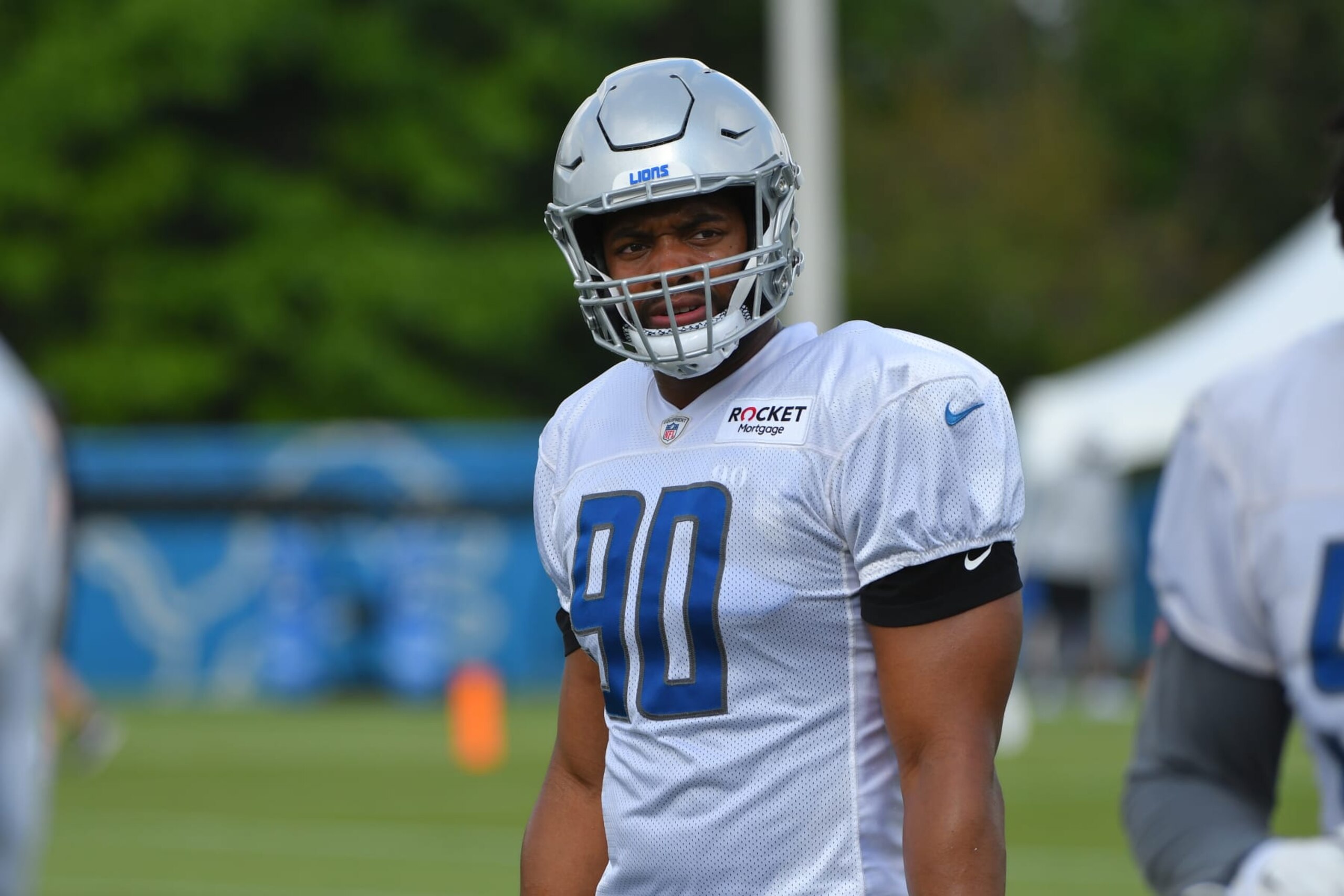 ALLEN PARK, MI - JULY 30: Detroit Lions Trey Flowers defensive end (90) during practice at Detroit Lions training camp on July 30, 2021 at Lions Practice Facility in Allen Park, MI (Photo by Allan Dranberg/Icon Sportswire via Getty Images) ALLEN PARK, MI - JULY 30: Detroit Lions Trey Flowers defensive end (90) during practice at Detroit Lions training camp on July 30, 2021 at Lions Practice Facility in Allen Park, MI (Photo by Allan Dranberg/Icon Sportswire via Getty Images)