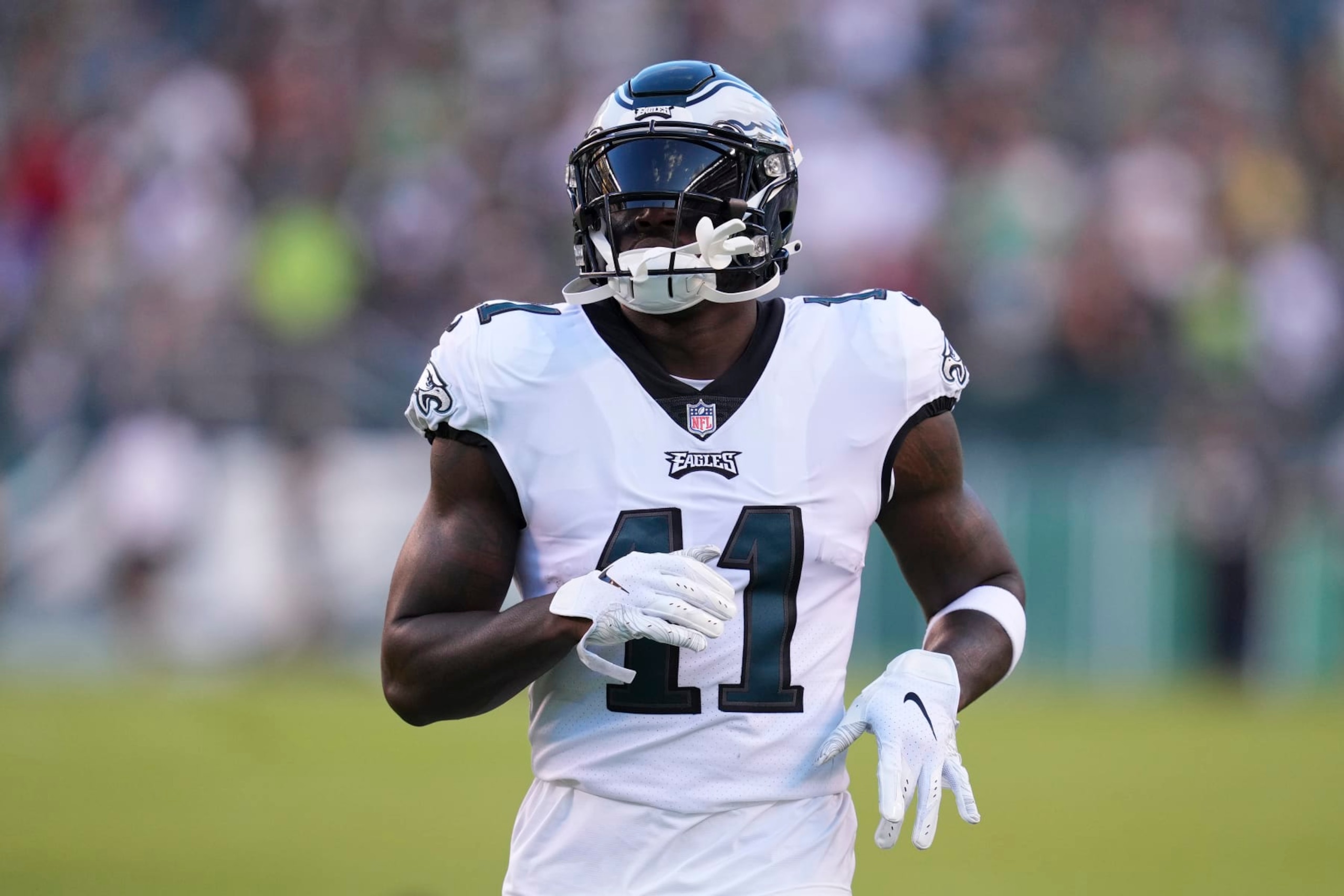 PHILADELPHIA, PA - AUGUST 12: A.J. Brown #11 of the Philadelphia Eagles runs onto the field against the New York Jets during the preseason game at Lincoln Financial Field on August 12, 2022 in Philadelphia, Pennsylvania. The Jets defeated the Eagles 24-21. (Photo by Mitchell Leff/Getty Images) PHILADELPHIA, PA - AUGUST 12: A.J. Brown #11 of the Philadelphia Eagles runs onto the field against the New York Jets during the preseason game at Lincoln Financial Field on August 12, 2022 in Philadelphia, Pennsylvania. The Jets defeated the Eagles 24-21. (Photo by Mitchell Leff/Getty Images)