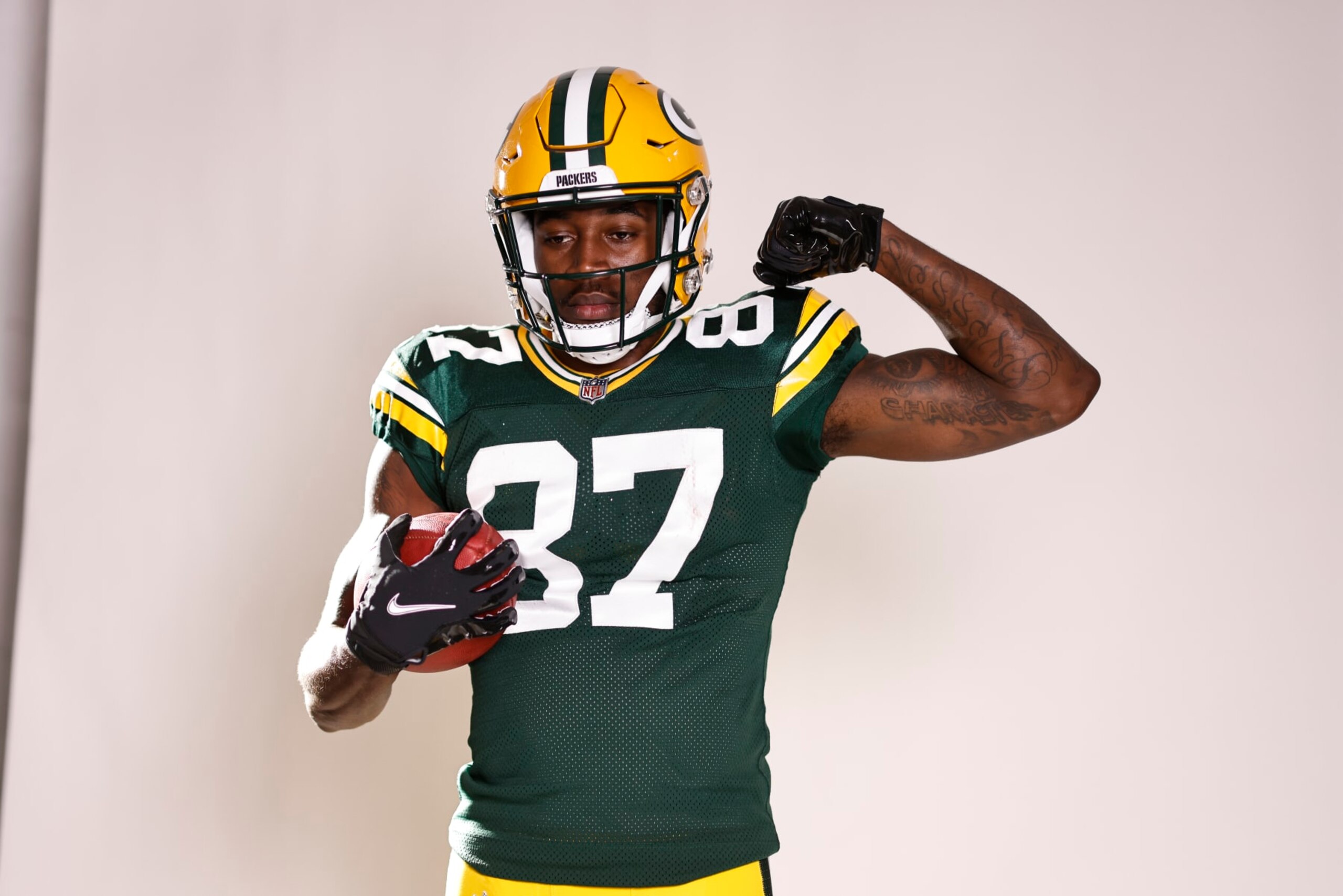 LOS ANGELES, CALIFORNIA - MAY 21: Romeo Doubs #87 of the Green Bay Packers poses for a portrait during the NFLPA Rookie Premiere on May 21, 2022 in Los Angeles, California (Photo by Michael Owens/Getty Images)