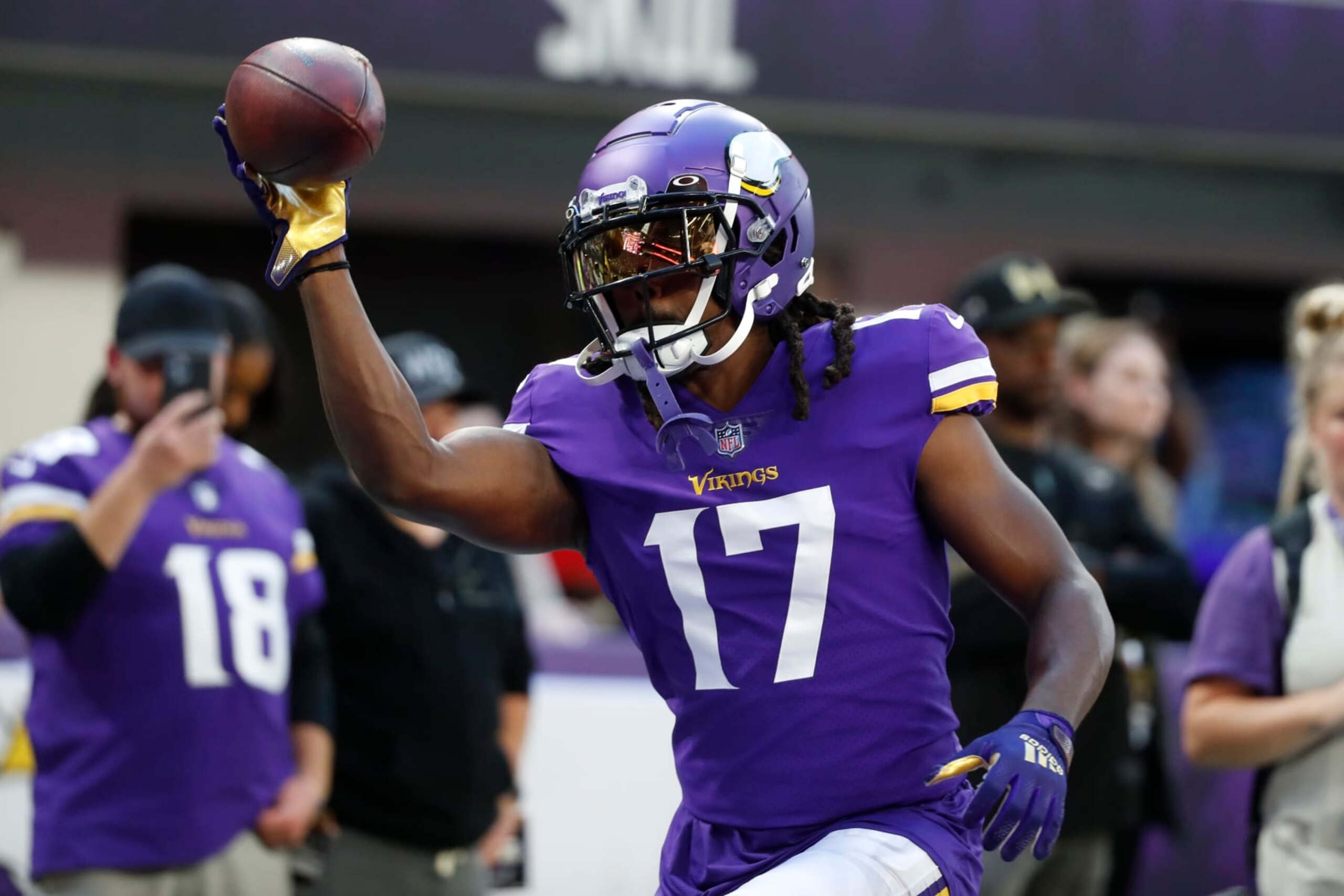 Minnesota Vikings wide receiver K.J. Osborn (17) warms up before a preseason NFL football game against the San Francisco 49ers, Saturday, Aug. 20, 2022, in Minneapolis. (AP Photo/Bruce Kluckhohn)