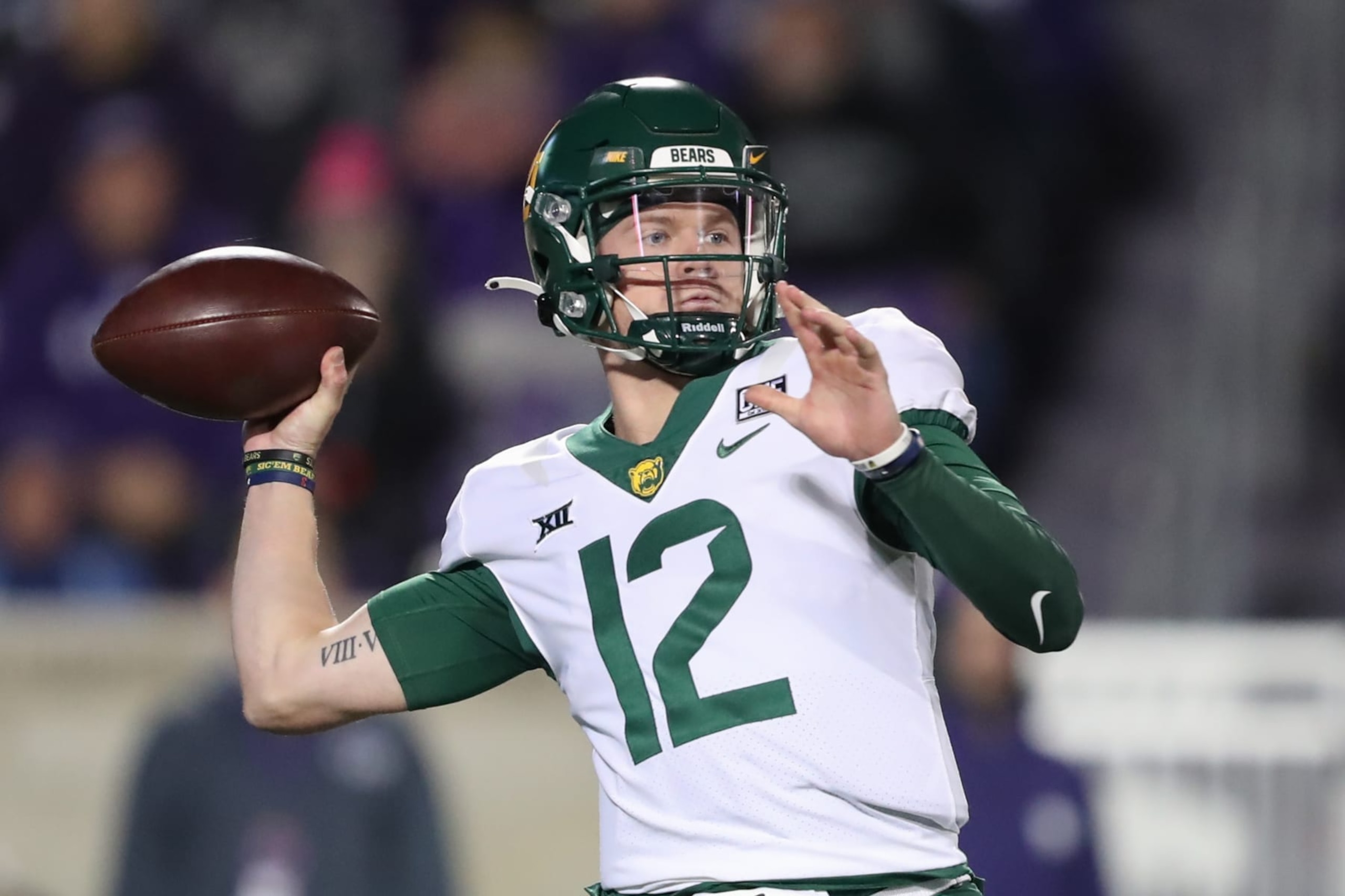 MANHATTAN, KS - NOVEMBER 20: Baylor Bears quarterback Blake Shapen (12) throws a pass in the third quarter of a Big 12 football game between the Baylor Bears and Kansas State Wildcats on Nov 20, 2021 at Bill Snyder Family Stadium in Manhattan, KS. (Photo by Scott Winters/Icon Sportswire via Getty Images) MANHATTAN, KS - NOVEMBER 20: Baylor Bears quarterback Blake Shapen (12) throws a pass in the third quarter of a Big 12 football game between the Baylor Bears and Kansas State Wildcats on Nov 20, 2021 at Bill Snyder Family Stadium in Manhattan, KS. (Photo by Scott Winters/Icon Sportswire via Getty Images)