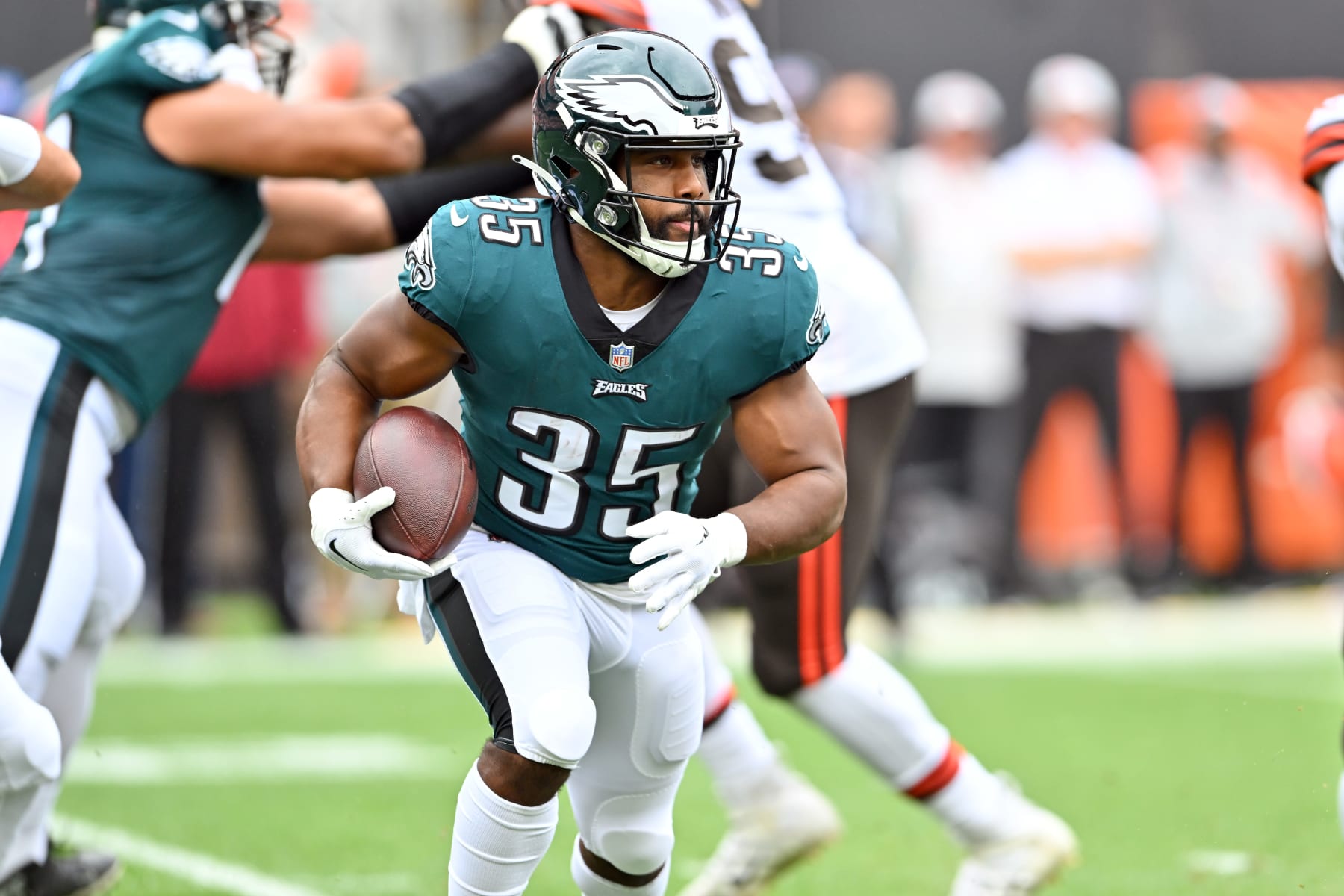 CLEVELAND, OHIO - AUGUST 21: Running back Boston Scott #35 of the Philadelphia Eagles runs for a gain during the first quarter of a preseason game against the Cleveland Browns at FirstEnergy Stadium on August 21, 2022 in Cleveland, Ohio. (Photo by Jason Miller/Getty Images)