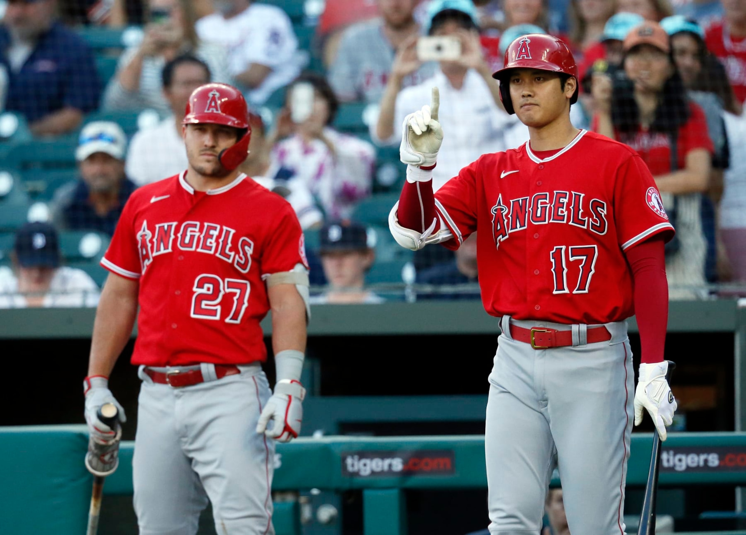 DETROIT, MI -  AUGUST 19:  Shohei Ohtani #17 of the Los Angeles Angels comes up to bat with Mike Trout #27 on deck for the first inning of a game against the Detroit Tigers at Comerica Park on August 19, 2022, in Detroit, Michigan. (Photo by Duane Burleson/Getty Images)