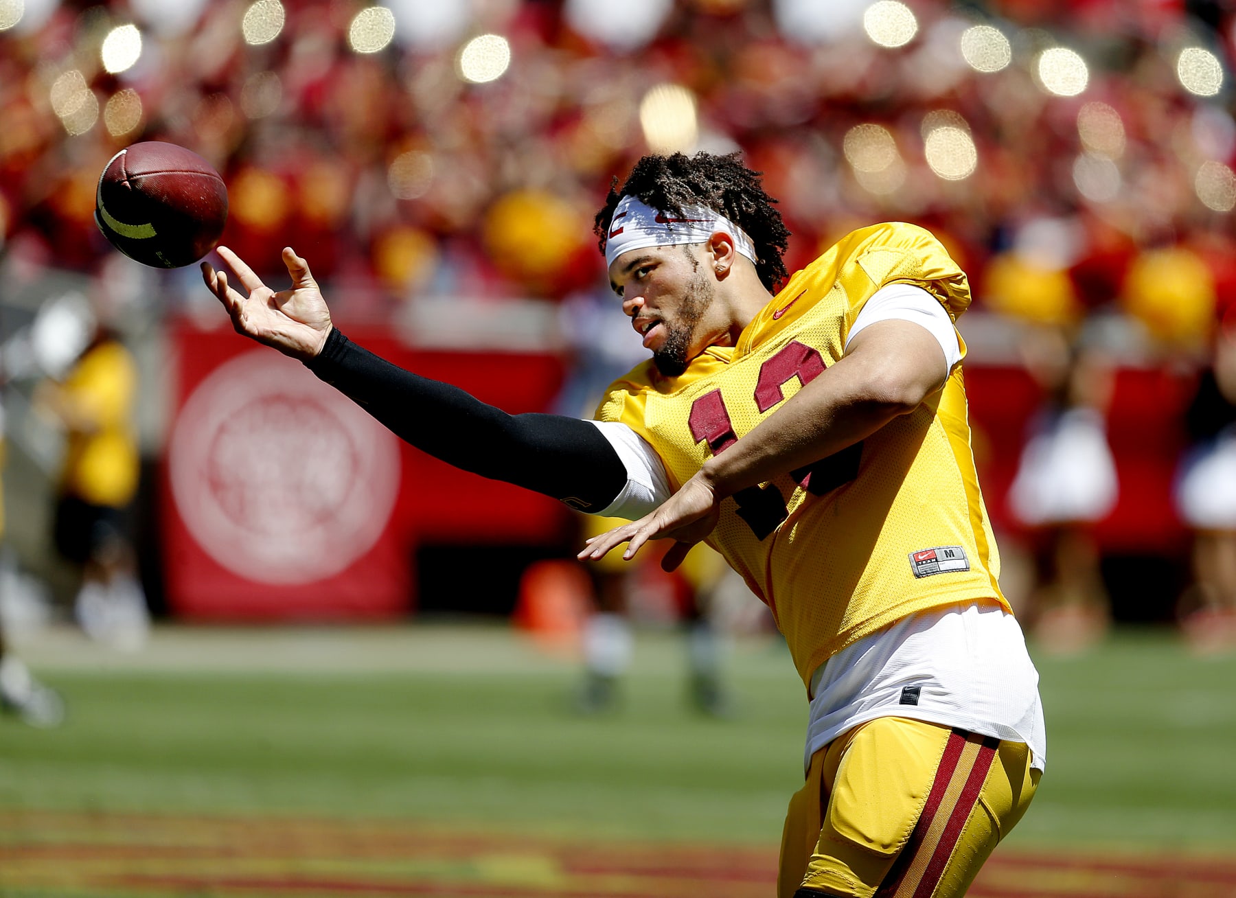 LOS ANGELES, CA - APRIL 23: Caleb Williams (13), USC quarterback, warms up in the USC Football Spring Game at the Los Angeles Memorial Coliseum on Saturday, April 23, 2022 in Los Angeles, CA. (Gary Coronado / Los Angeles Times via Getty Images)