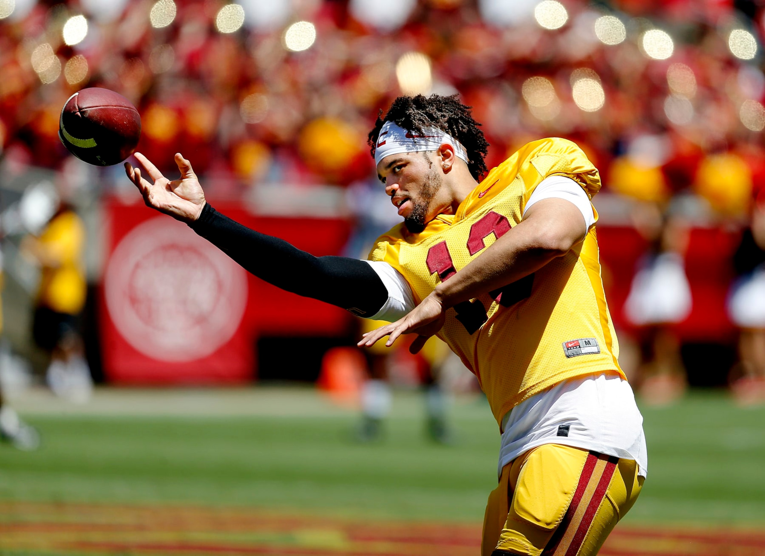 LOS ANGELES, CA - APRIL 23: Caleb Williams (13), USC quarterback, warms up in the USC Football Spring Game at the Los Angeles Memorial Coliseum on Saturday, April 23, 2022 in Los Angeles, CA. (Gary Coronado / Los Angeles Times via Getty Images)