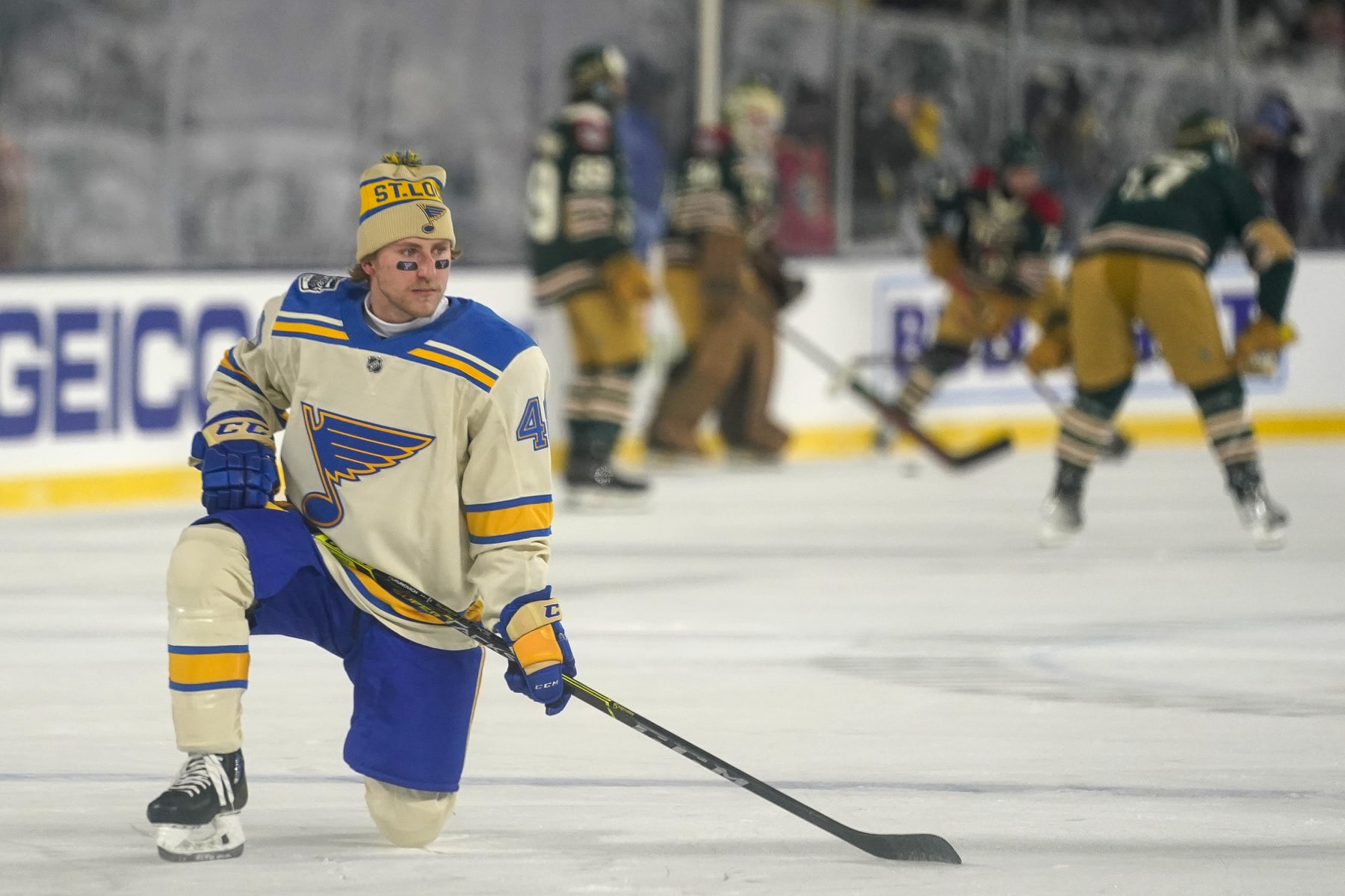 MINNEAPOLIS, MN - JANUARY 01: St. Louis Blues Defenceman Scott Perunovich (48) looks on during warmups before the 2022 NHL Winter Classic between the St. Louis Blues and the Minnesota Wild on January 1, 2022 at Target Field in Minneapolis, Minnesota.(Photo by Nick Wosika/Icon Sportswire via Getty Images)