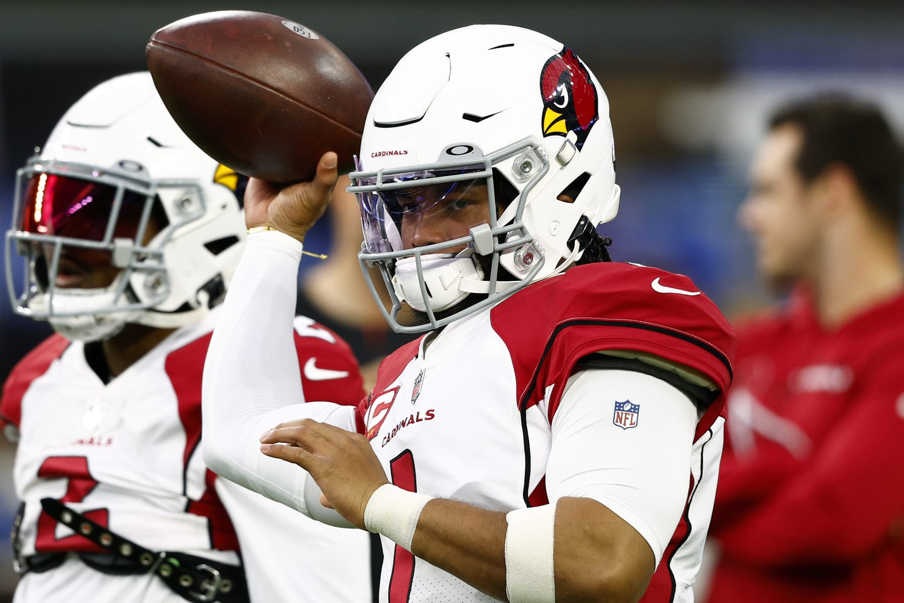 INGLEWOOD, CALIFORNIA - JANUARY 17: Kyler Murray #1 of the Arizona Cardinals warms up before the game against the Los Angeles Rams in the NFC Wild Card Playoff game at SoFi Stadium on January 17, 2022 in Inglewood, California. (Photo by Ronald Martinez/Getty Images)