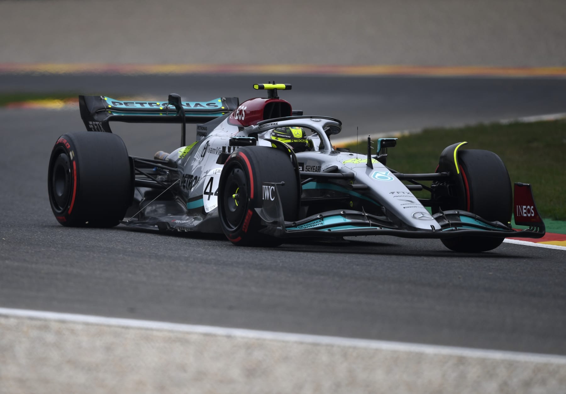 SPA, BELGIUM - AUGUST 27: Lewis Hamilton of Great Britain driving the (44) Mercedes AMG Petronas F1 Team W13 on track during final practice ahead of the F1 Grand Prix of Belgium at Circuit de Spa-Francorchamps on August 27, 2022 in Spa, Belgium. (Photo by Rudy Carezzevoli/Getty Images)