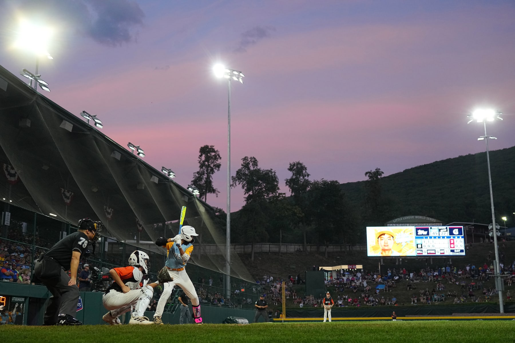 Youth Baseball: Little League World Series: West Region (Honolulu Little League Honolulu, Hawaii) Kekoa Payanal (15) in action, batting vs Metro Region (Massapequa Coast Little League -Massapequa, New York) during game at Lamade Field.
Williamsport, PA 8/19/2022
CREDIT: Erick W. Rasco (Photo by Erick W. Rasco /Sports Illustrated via Getty Images)
(Set Number: X161124 TK2) Youth Baseball: Little League World Series: West Region (Honolulu Little League Honolulu, Hawaii) Kekoa Payanal (15) in action, batting vs Metro Region (Massapequa Coast Little League -Massapequa, New York) during game at Lamade Field.
Williamsport, PA 8/19/2022
CREDIT: Erick W. Rasco (Photo by Erick W. Rasco /Sports Illustrated via Getty Images)
(Set Number: X161124 TK2)