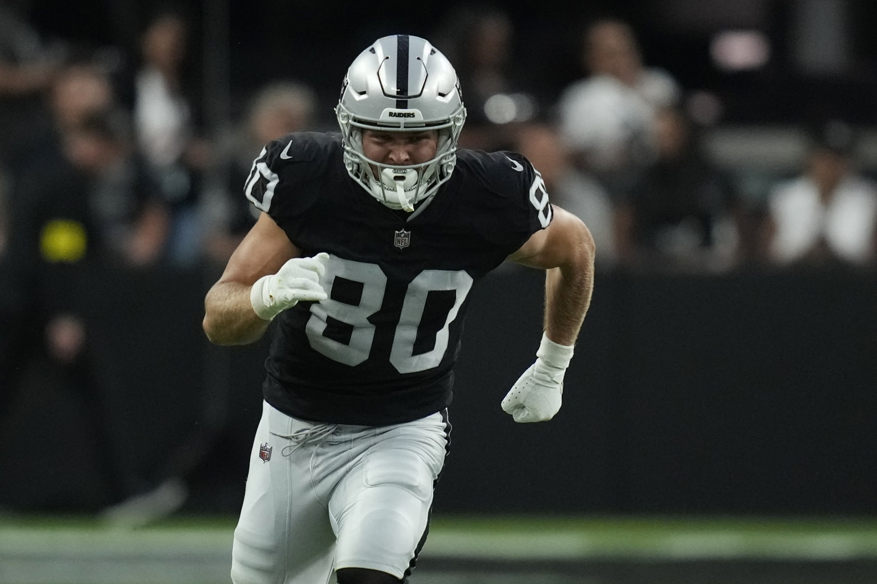 Las Vegas Raiders tight end Jesper Horsted (80) plays against the New England Patriots during an NFL preseason football game, Friday, Aug. 26, 2022, in Las Vegas. (AP Photo/John Locher)