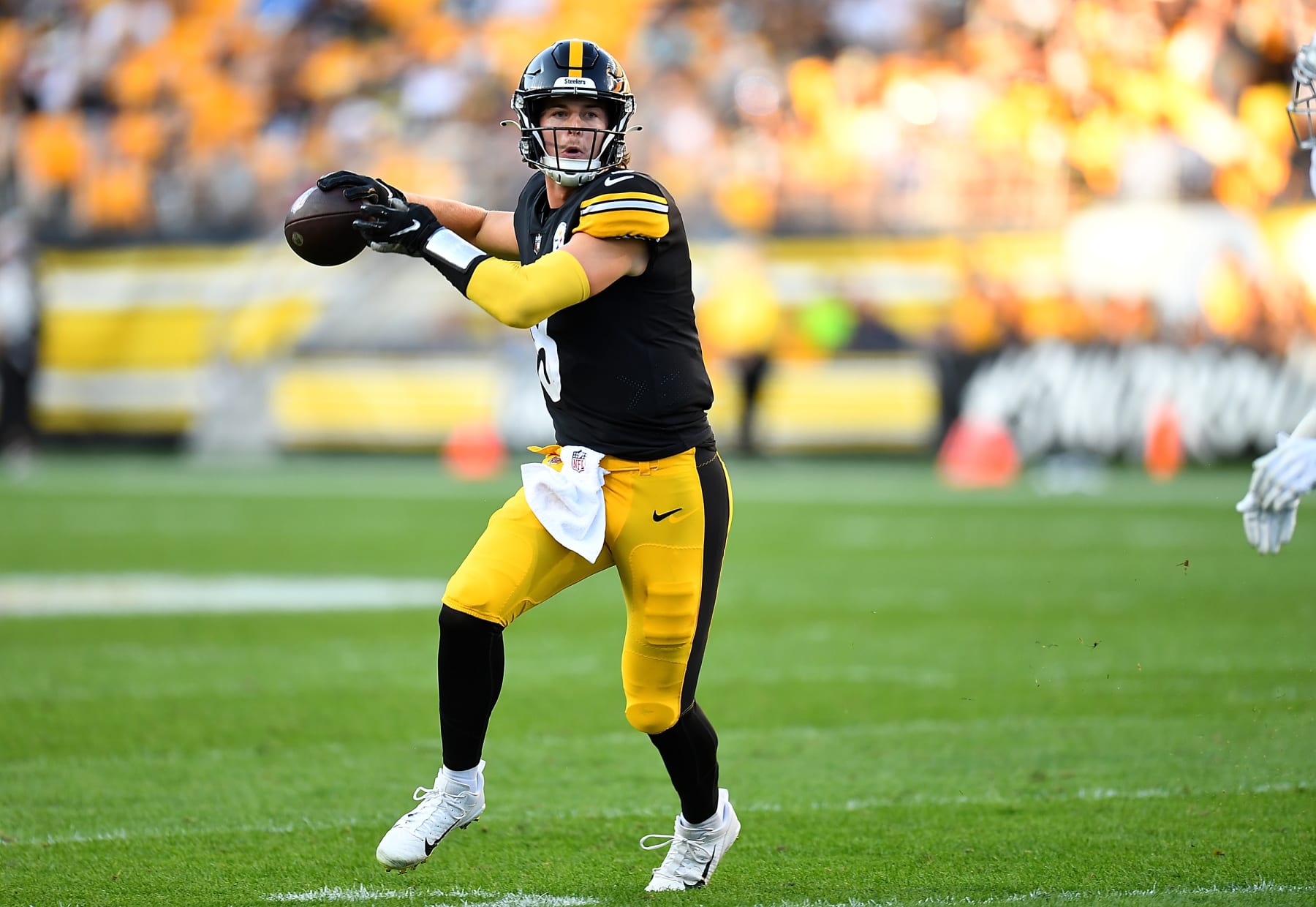 PITTSBURGH, PA - AUGUST 28:  Kenny Pickett #8 of the Pittsburgh Steelers looks to pass during the third quarter against the Detroit Lions at Acrisure Stadium on August 28, 2022 in Pittsburgh, Pennsylvania. (Photo by Joe Sargent/Getty Images)