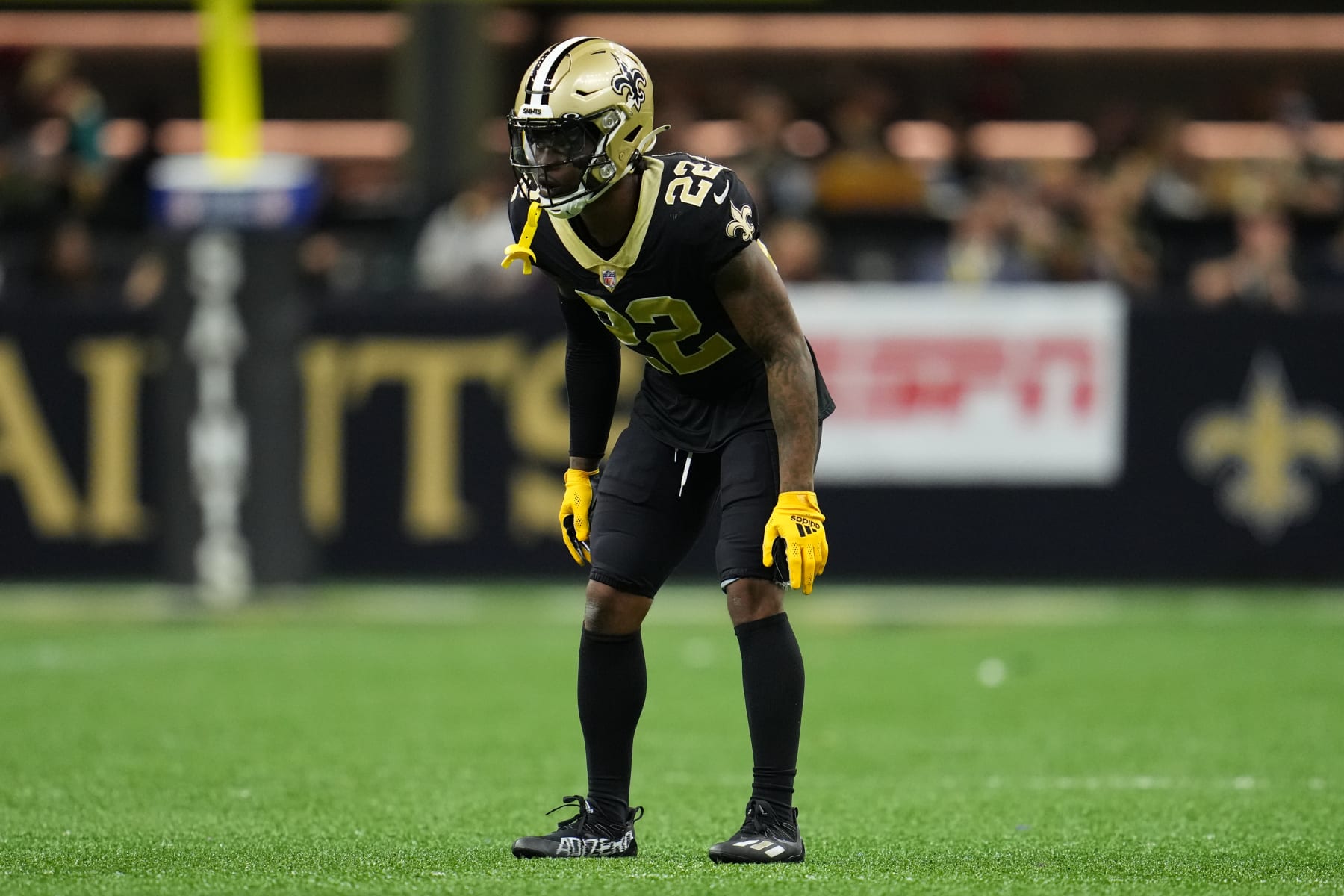 NEW ORLEANS, LOUISIANA - DECEMBER 27: Chauncey Gardner-Johnson #22 of the New Orleans Saints defends during an NFL game against theMiami Dolphins at Caesars Superdome on December 27, 2021 in New Orleans, Louisiana. (Photo by Cooper Neill/Getty Images)