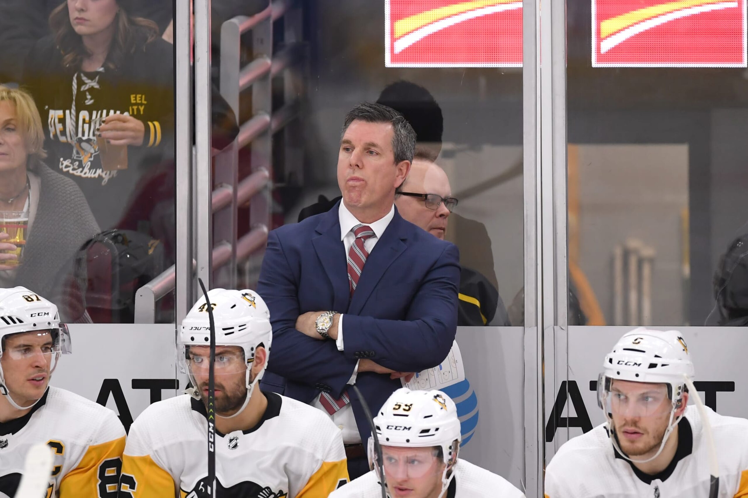 CHICAGO, IL - DECEMBER 12: Pittsburgh Penguins head coach Mike Sullivan looks on in second period action of an NHL game between the Chicago Blackhawks and the Pittsburgh Penguins on December 12, 2018 at the United Center in Chicago, IL. (Photo by Robin Alam/Icon Sportswire via Getty Images)