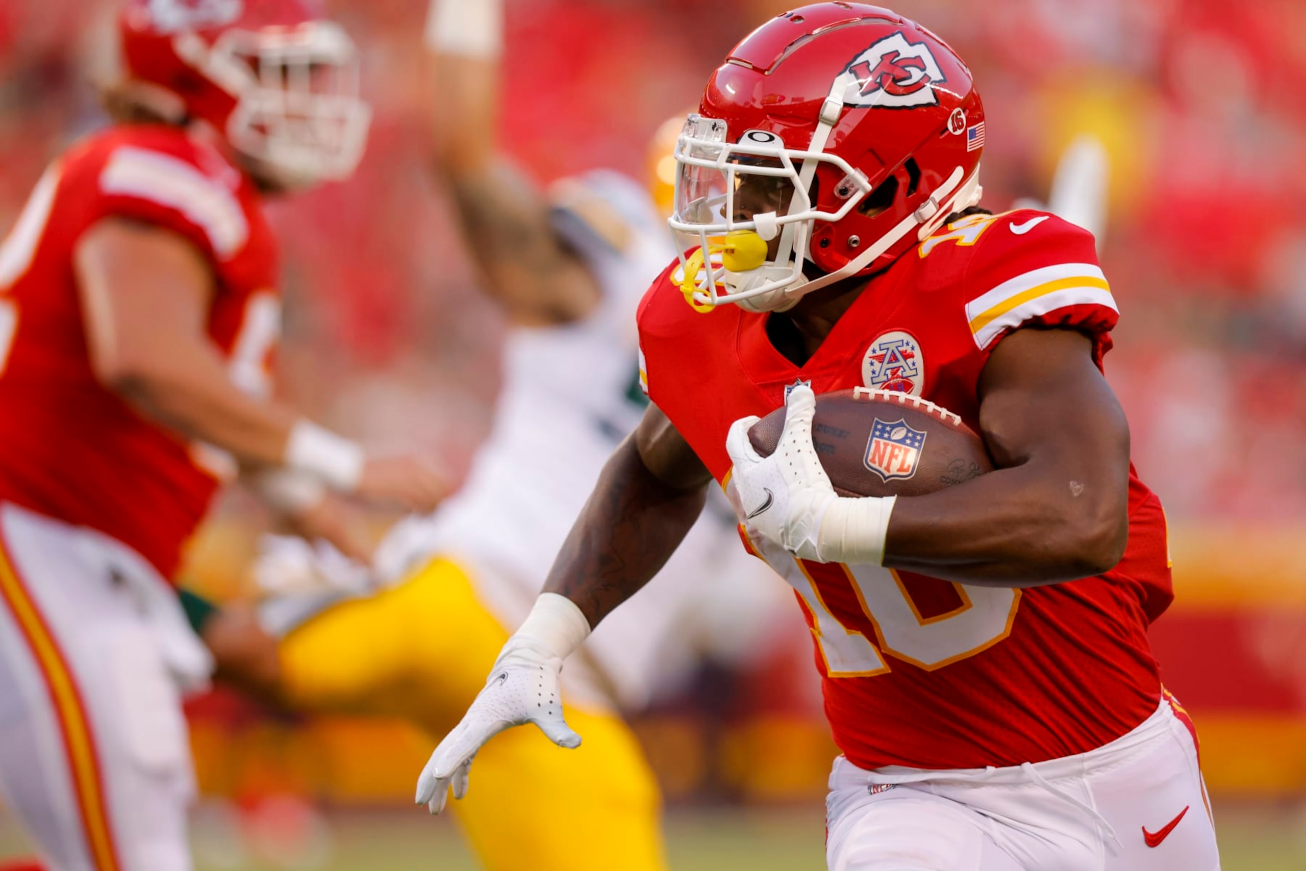 KANSAS CITY, MO - AUGUST 25: Isiah Pacheco #10 of the Kansas City Chiefs runs with the football during the first quarter of a preseason game against the Green Bay Packers at Arrowhead Stadium on August 25, 2022 in Kansas City, Missouri. (Photo by David Eulitt/Getty Images)
