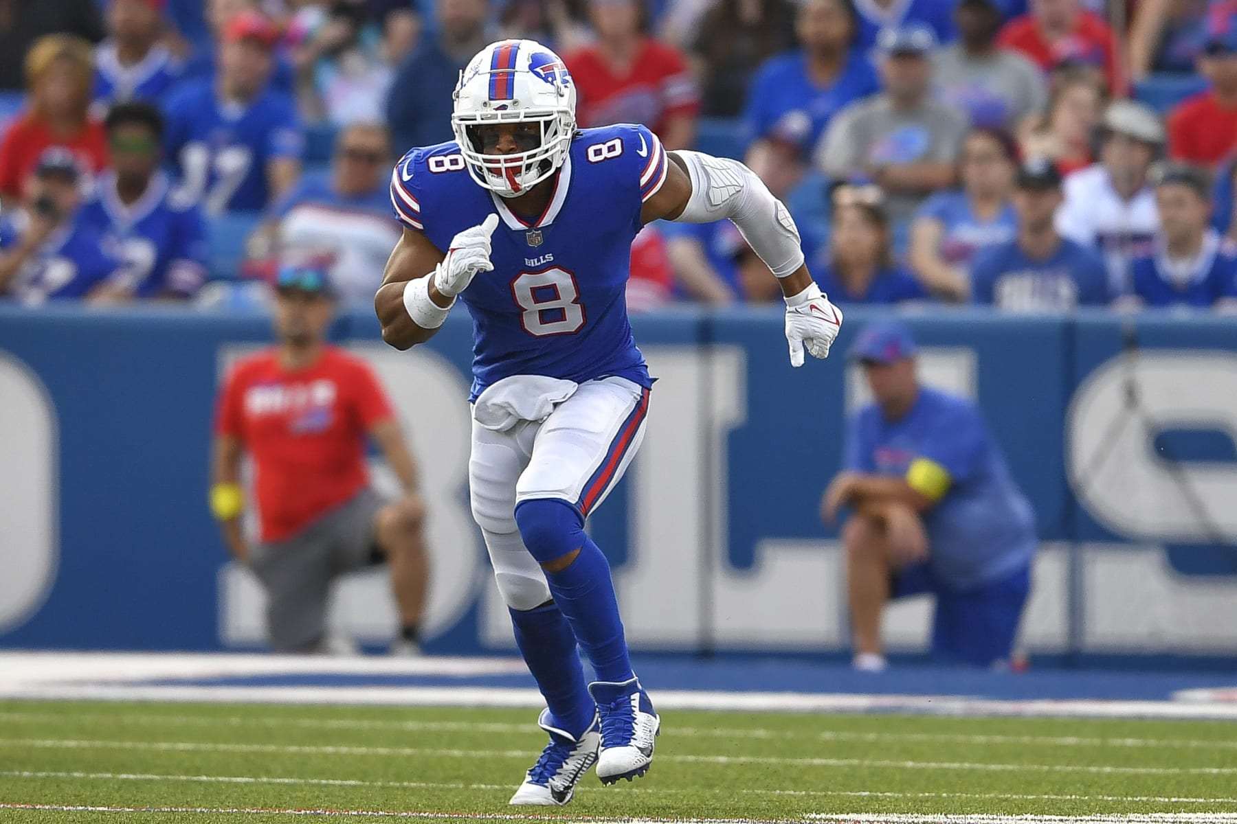 Buffalo Bills tight end O.J. Howard runs on the field during the second half of a preseason NFL football game against the Indianapolis Colts in Orchard Park, N.Y., Saturday, Aug. 13, 2022. (AP Photo/Adrian Kraus)