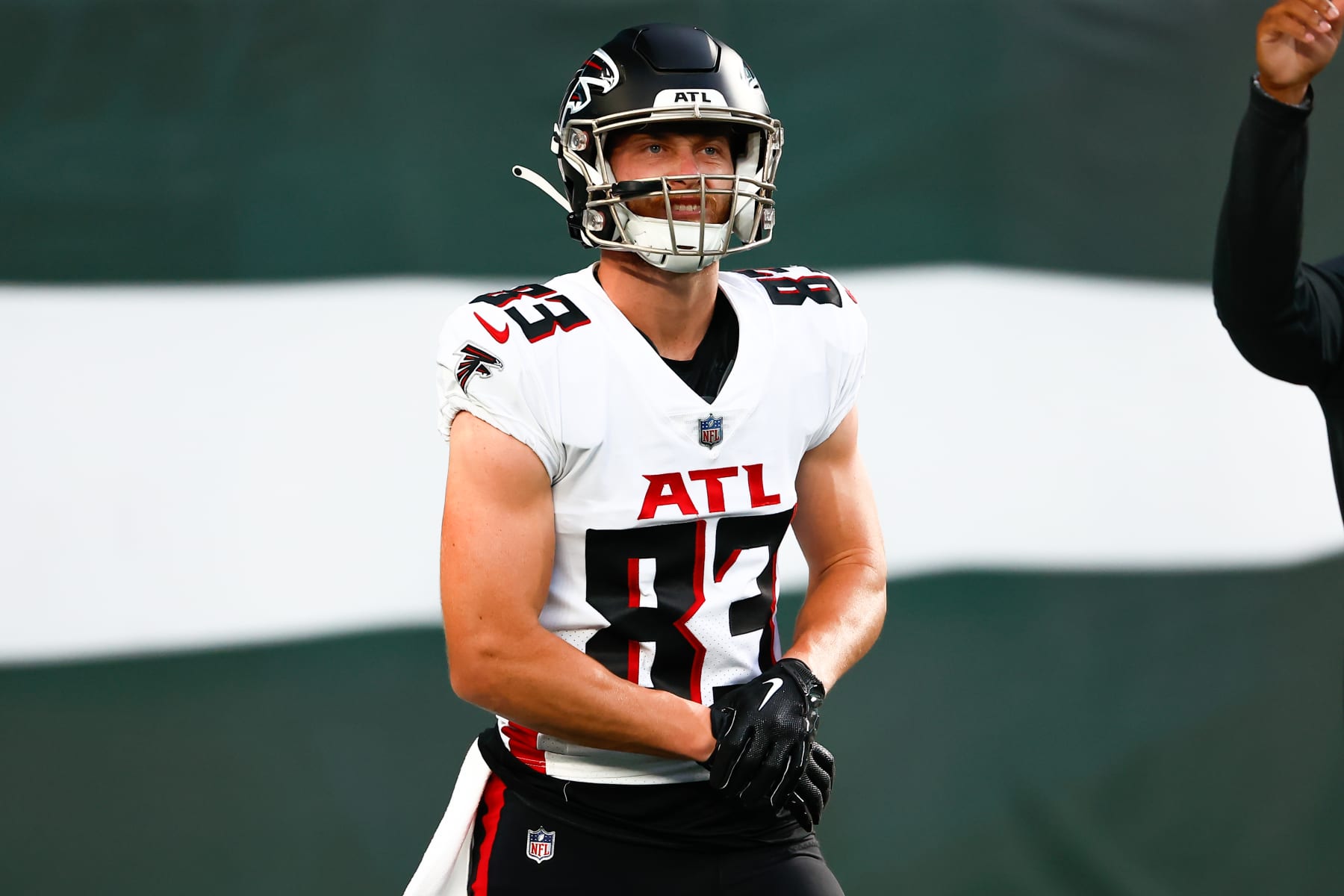 EAST RUTHERFORD, NJ - AUGUST 22:  Atlanta Falcons wide receiver Jared Bernhardt (83) warms up  prior to the National Football League game between the New York Jets and the Atlanta Falcons on August 22, 2022 at MetLife Stadium in East Rutherford, New Jersey.  (Photo by Rich Graessle/Icon Sportswire via Getty Images)