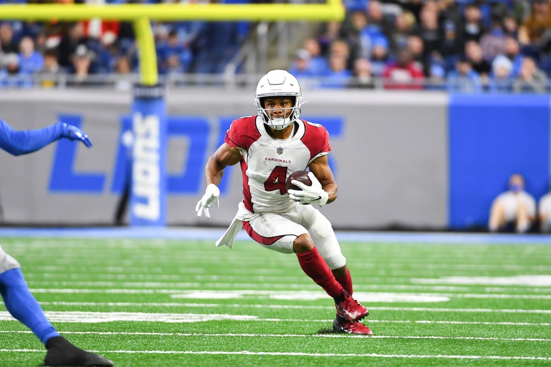 DETROIT, MI - DECEMBER 19: Arizona Cardinals wide receiver Rondale Moore (4) runs wide with a screen pass during the game between the Detroit Lions and the Arizona Cardinals on Sunday December 19, 2021 at Ford Field in Detroit, MI. (Photo by Steven King/Icon Sportswire via Getty Images)
