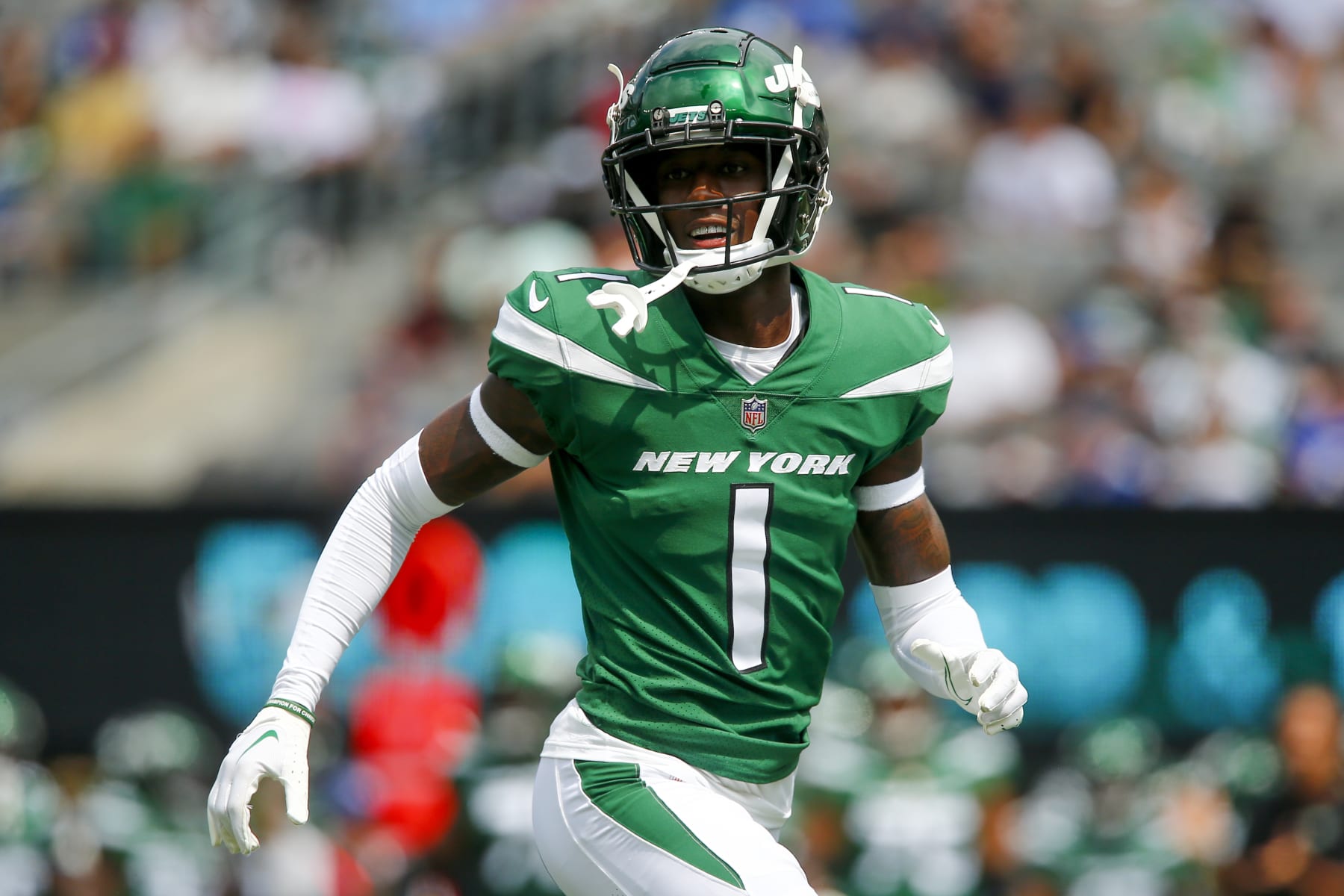 New York Jets cornerback Sauce Gardner (1) runs on a play in the first half of a preseason NFL football game against the New York Giants, Sunday, Aug. 28, 2022, in East Rutherford, N.J. (AP Photo/John Munson)