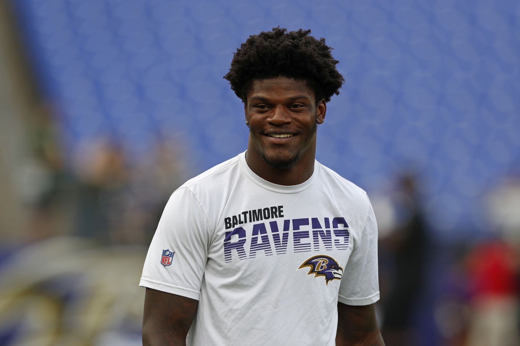 BALTIMORE, MARYLAND - AUGUST 15: Lamar Jackson #8 of the Baltimore Ravens warms up prior to a preseason game against the Green Bay Packers at M&T Bank Stadium on August 15, 2019 in Baltimore, Maryland. (Photo by Todd Olszewski/Getty Images)