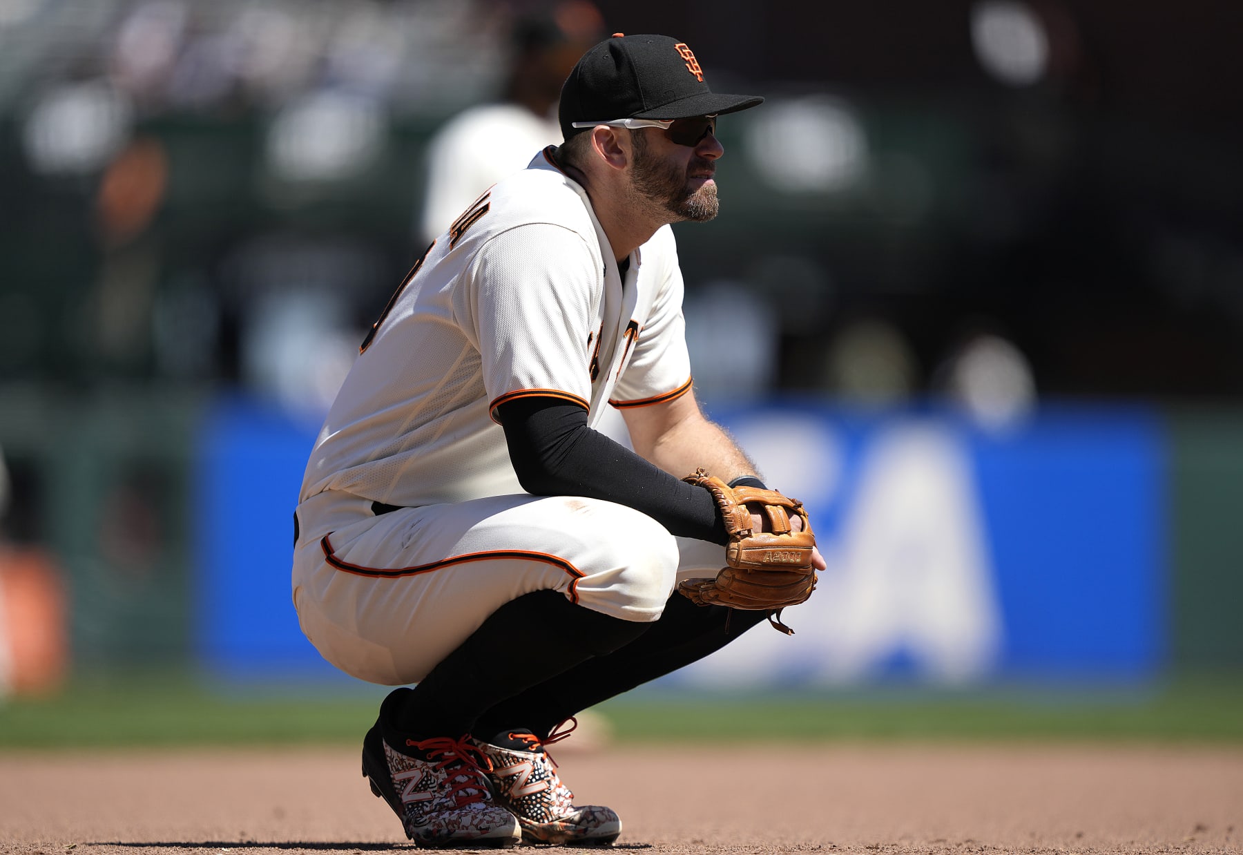 SAN FRANCISCO, CALIFORNIA - AUGUST 18: Evan Longoria #10 of the San Francisco Giants looks on from his position against the Arizona Diamondbacks in the top of the seventh inning at Oracle Park on August 18, 2022 in San Francisco, California. (Photo by Thearon W. Henderson/Getty Images)