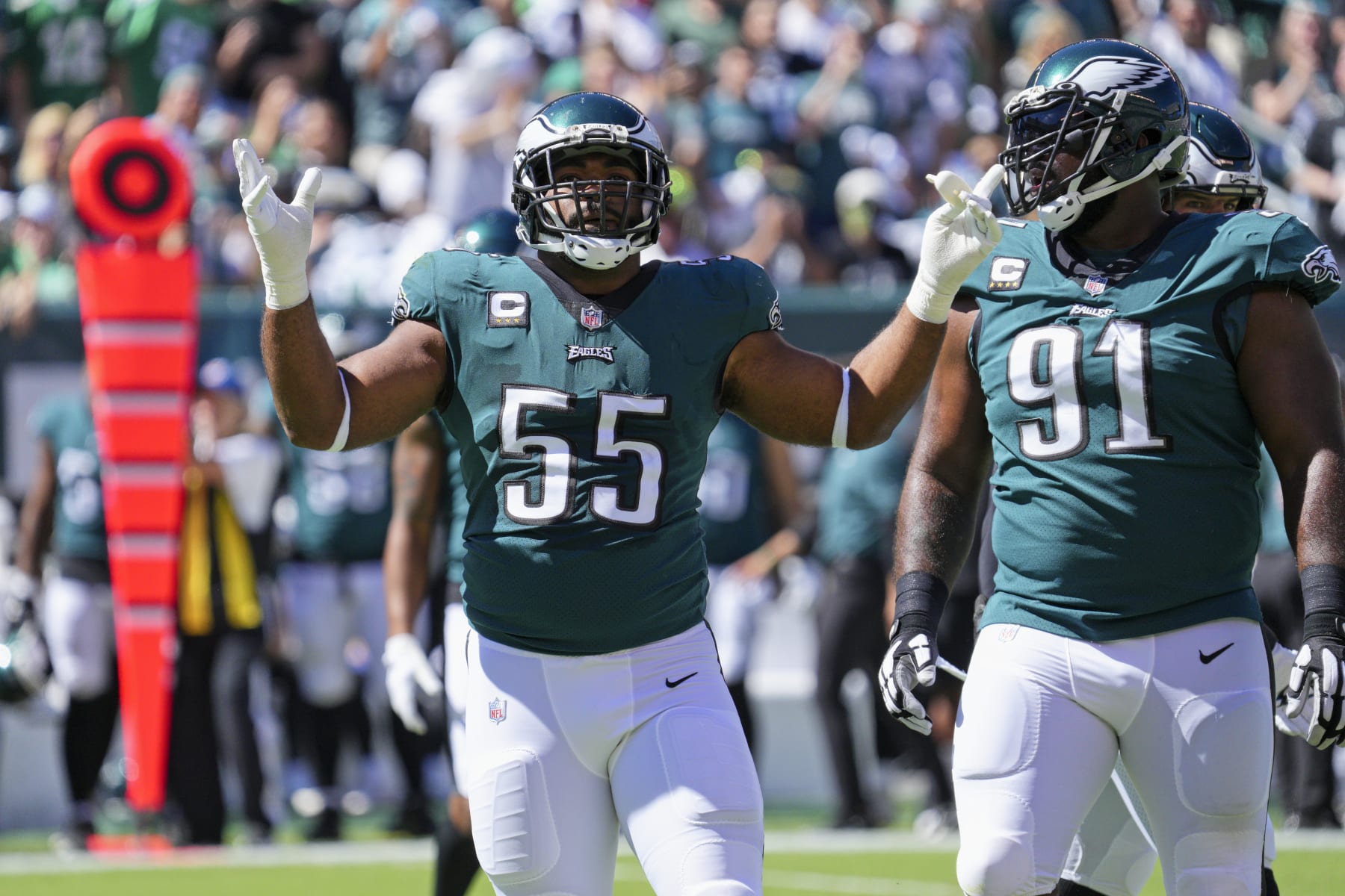 PHILADELPHIA, PA - SEPTEMBER 19: Philadelphia Eagles defensive end Brandon Graham (55) waves to the crowd  during the game between the Philadelphia Eagles and the San Fransisco 49ers on September 19, 2021 at Lincoln Financial Field in Philadelphia, PA. (Photo by Andy Lewis/Icon Sportswire via Getty Images)