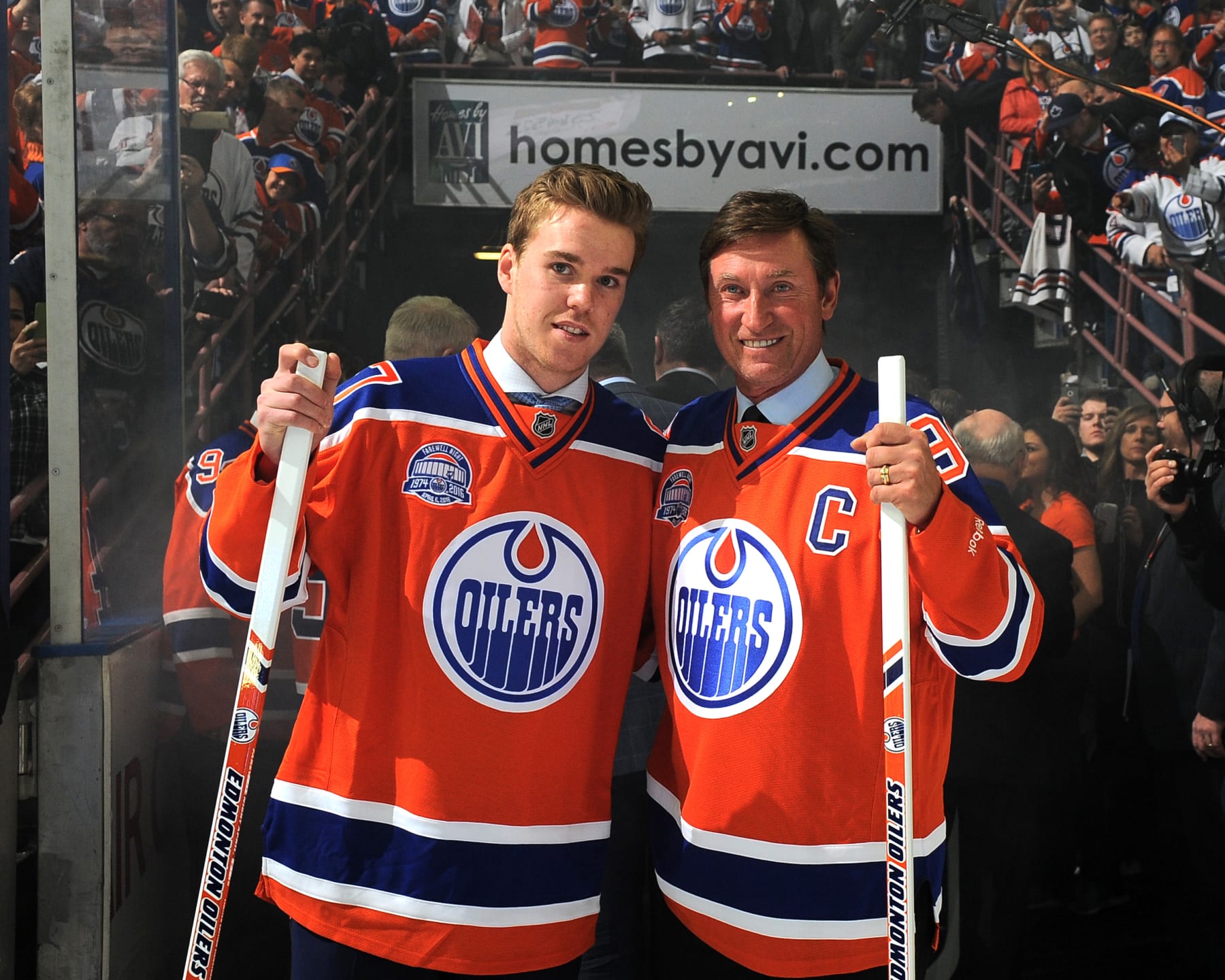 EDMONTON, AB - APRIL 6: Connor McDavid #97 of the Edmonton Oilers and Wayne Gretzky of the Edmonton Oilers Alumni pose for a photo following the Farewell To Rexall Place ceremony following the game against the Vancouver Canucks on April 6, 2016 at Rexall Place in Edmonton, Alberta, Canada. (Photo by Andy Devlin/NHLI via Getty Images) 