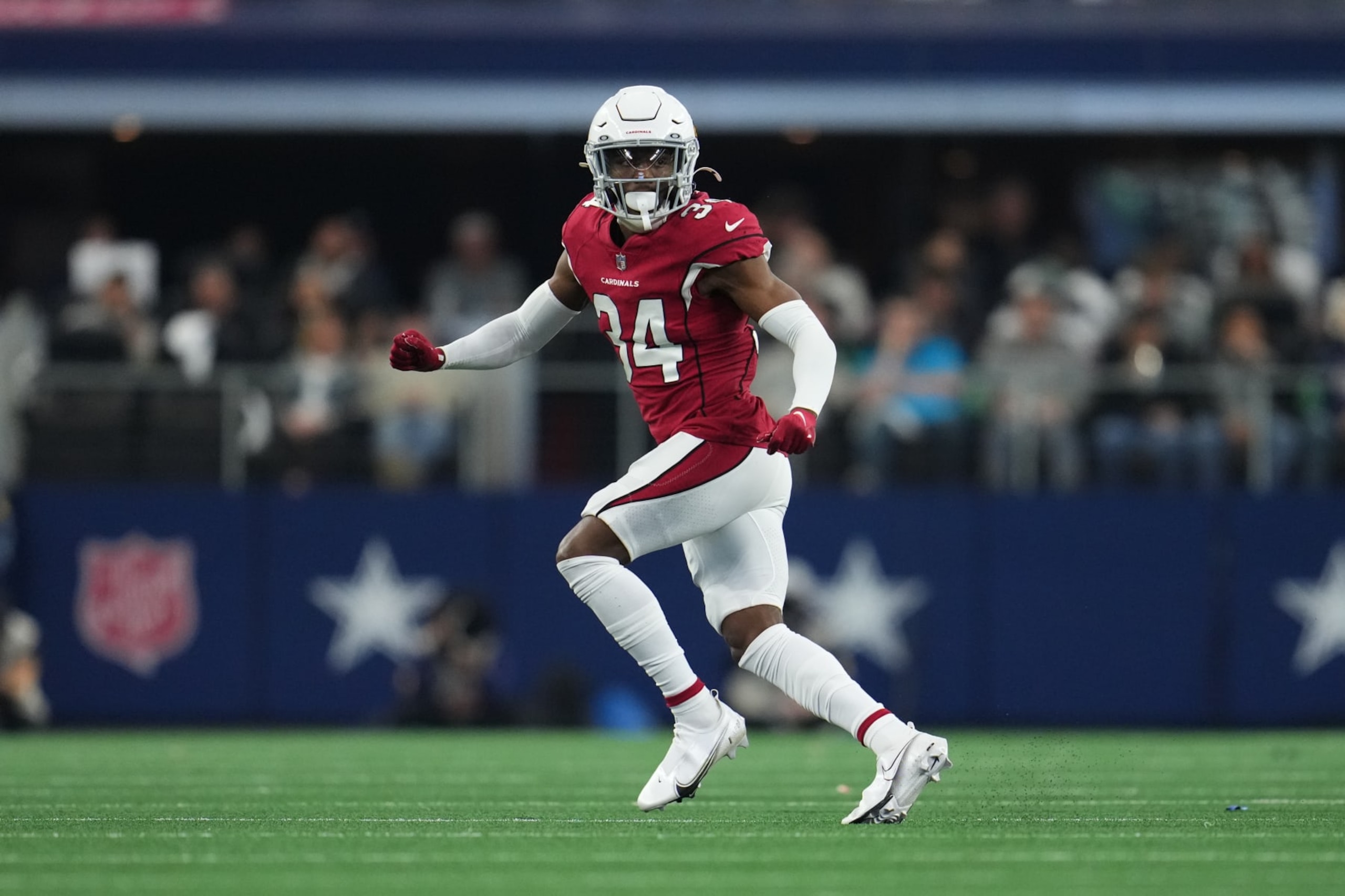ARLINGTON, TEXAS - JANUARY 02: Jalen Thompson #34 of the Arizona Cardinals defends against the Dallas Cowboys during an NFL game at AT&T Stadium on January 02, 2022 in Arlington, Texas. (Photo by Cooper Neill/Getty Images)