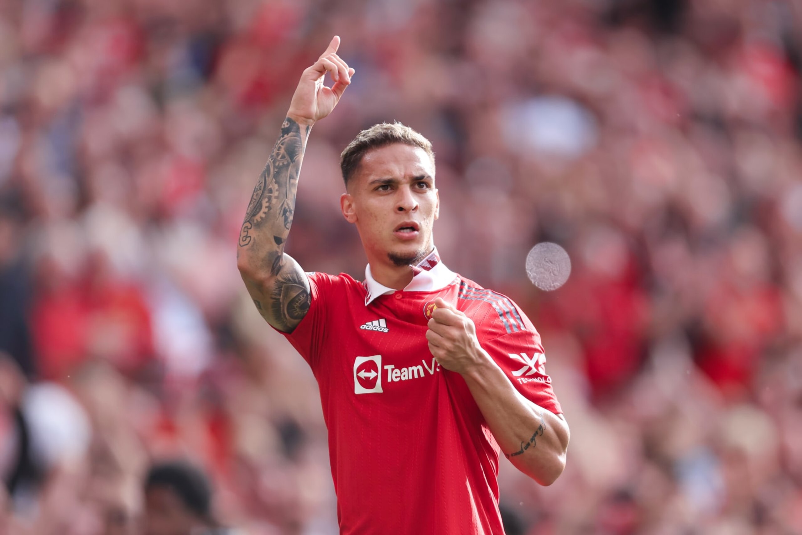 MANCHESTER, ENGLAND - SEPTEMBER 04: Antony of Manchester United celebrates after scoring their 1st goal during the Premier League match between Manchester United and Arsenal FC at Old Trafford on September 4, 2022 in Manchester, United Kingdom. (Photo by Simon Stacpoole/Offside/Offside via Getty Images)