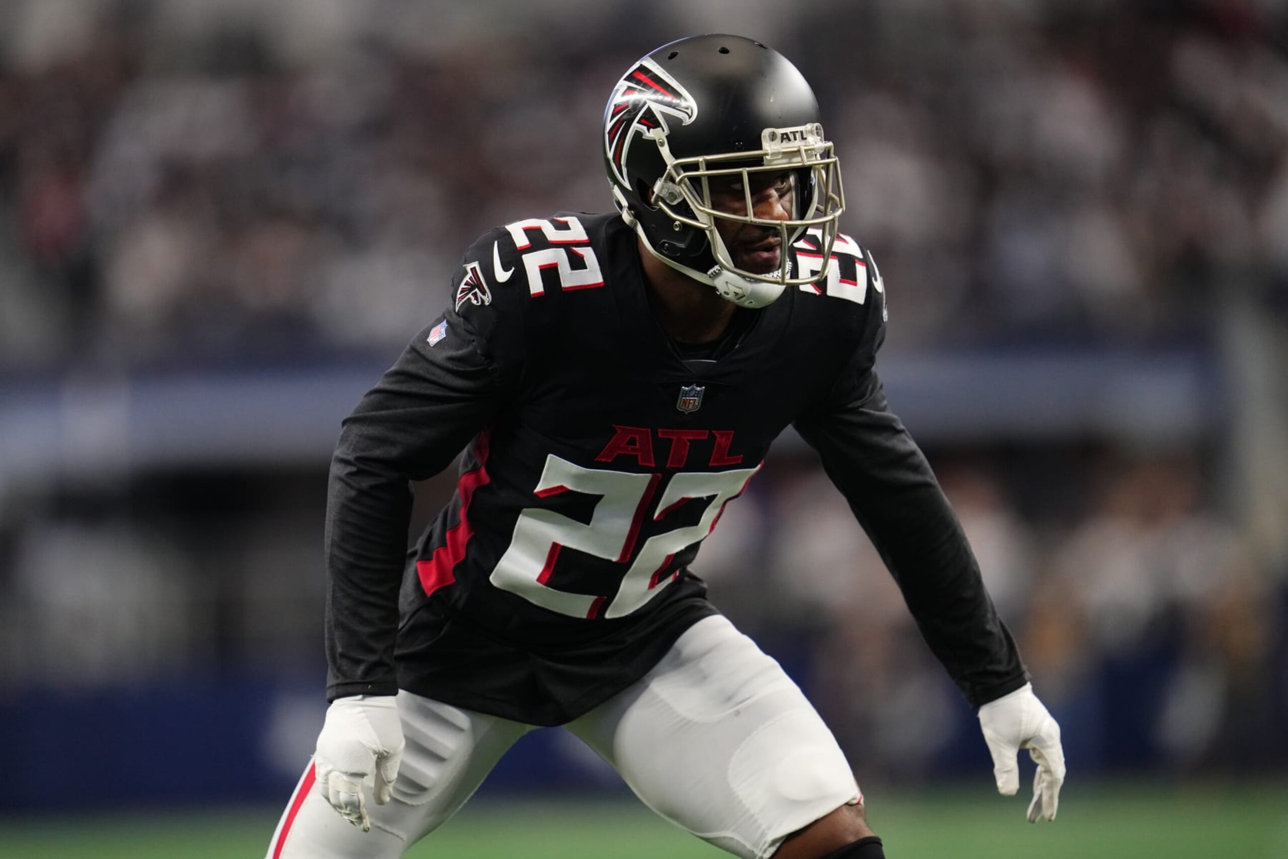 ARLINGTON, TEXAS - NOVEMBER 14: Fabian Moreau #22 of the Atlanta Falcons gets set against the Dallas Cowboys during an NFL game at AT&T Stadium on November 14, 2021 in Arlington, Texas. (Photo by Cooper Neill/Getty Images)
