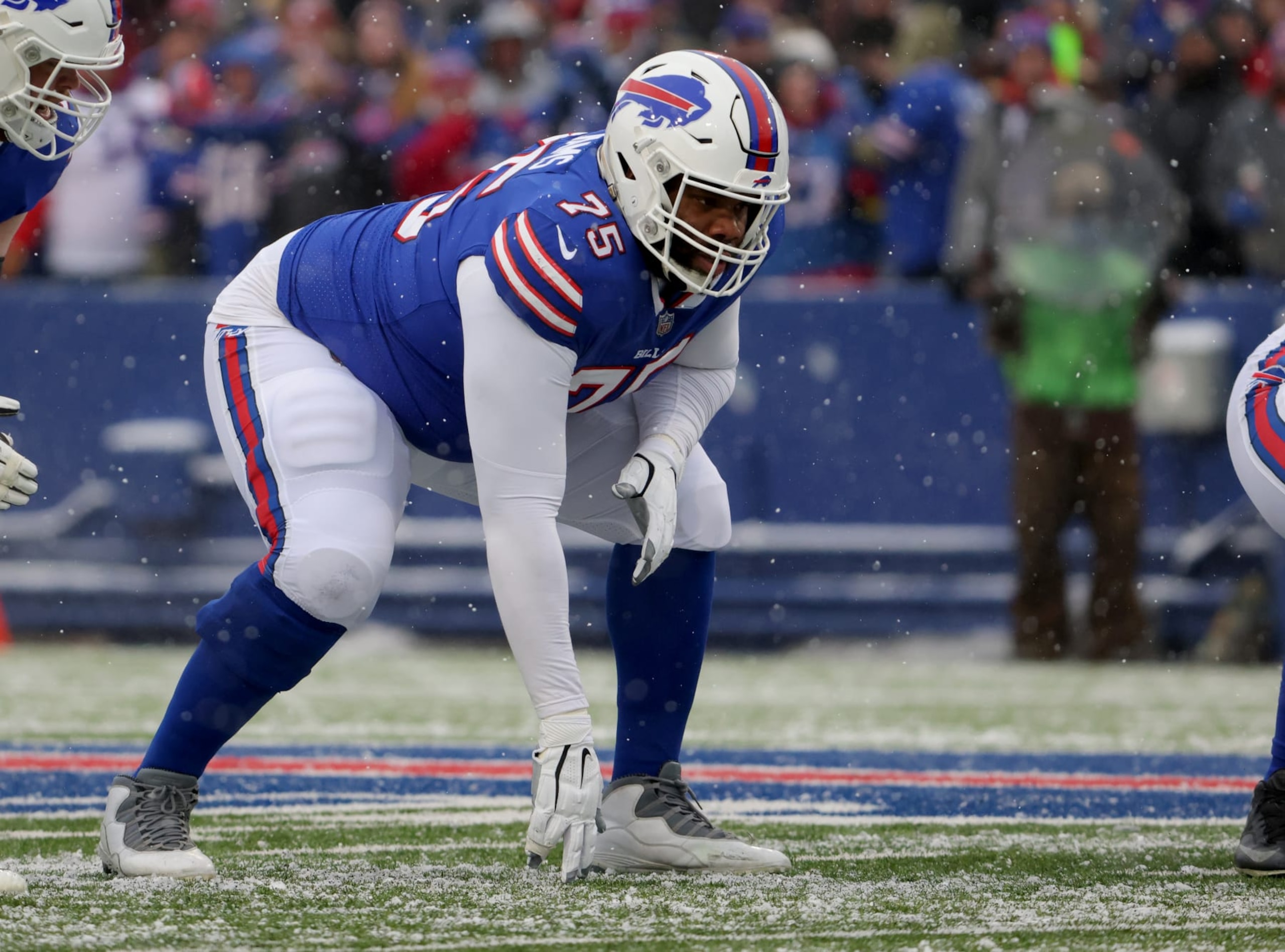 ORCHARD PARK, NY - JANUARY 02: Daryl Williams #75 of the Buffalo Bills looks to make a block against the Atlanta Falcons at Highmark Stadium on January 2, 2022 in Orchard Park, New York. (Photo by Timothy T Ludwig/Getty Images)